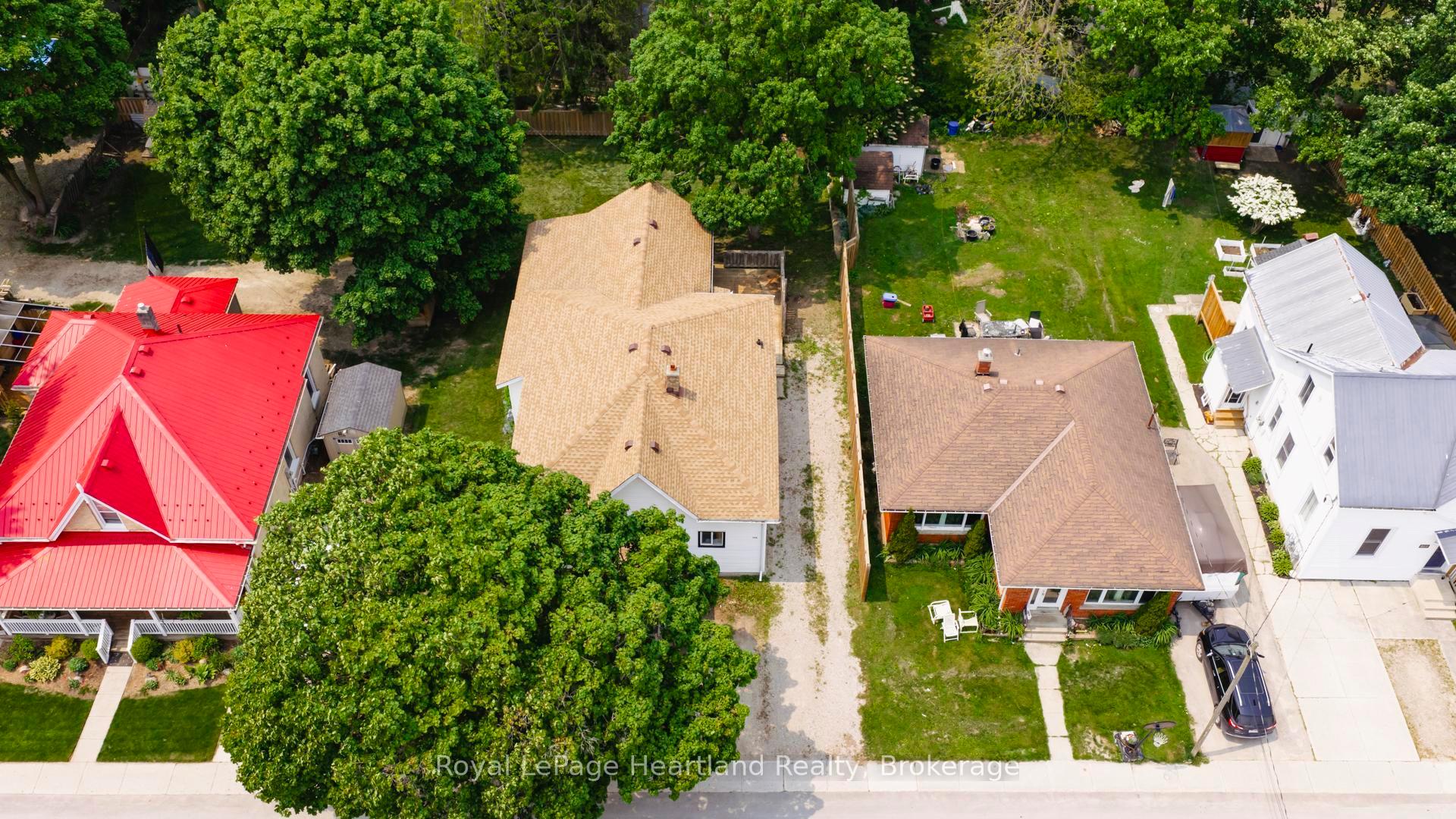 Photo 3 of 264 Edward Street, North Huron, Wingham — HOMEH