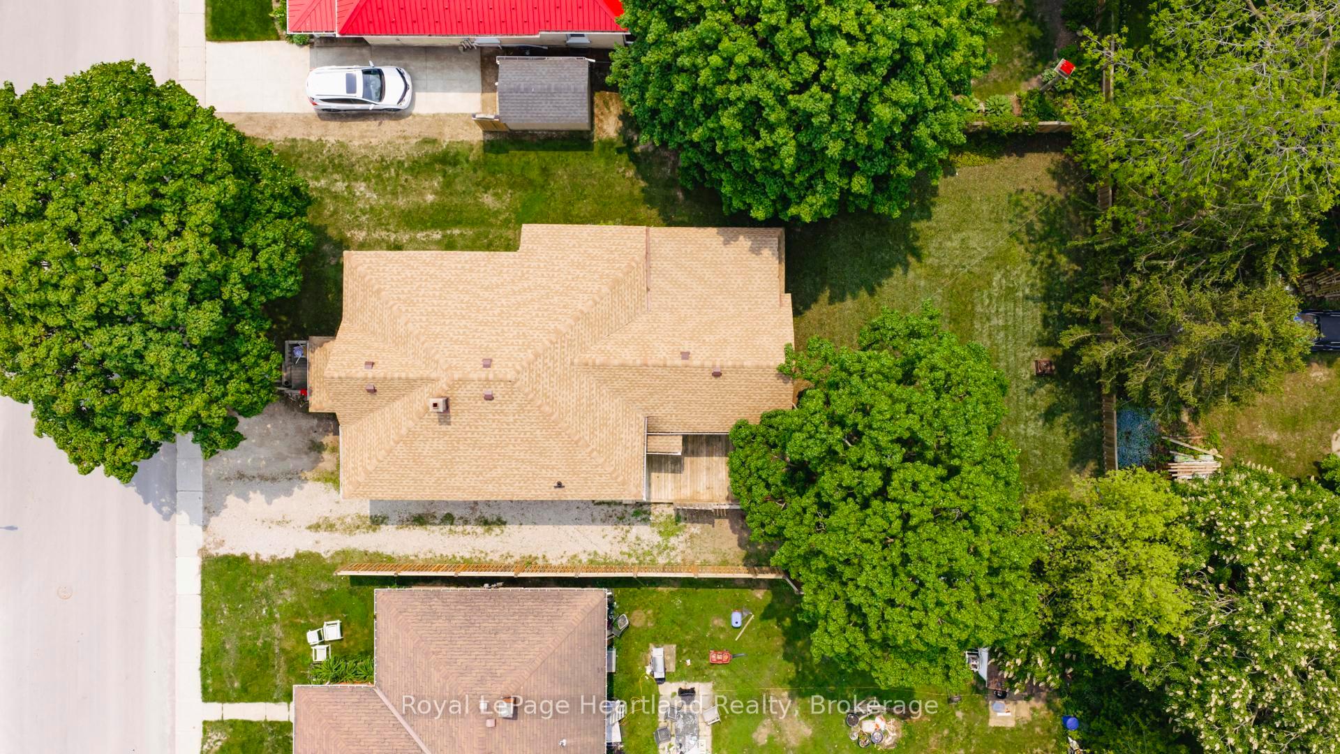 Photo 4 of 264 Edward Street, North Huron, Wingham — HOMEH