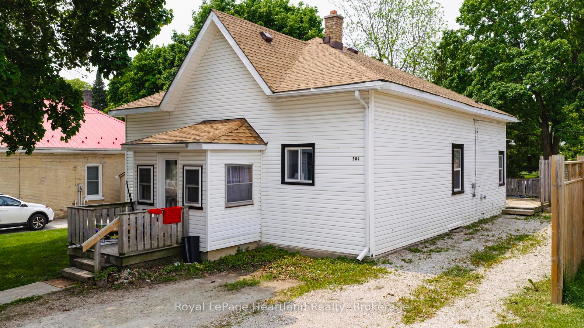 Photo 8 of 264 Edward Street, North Huron, Wingham — HOMEH
