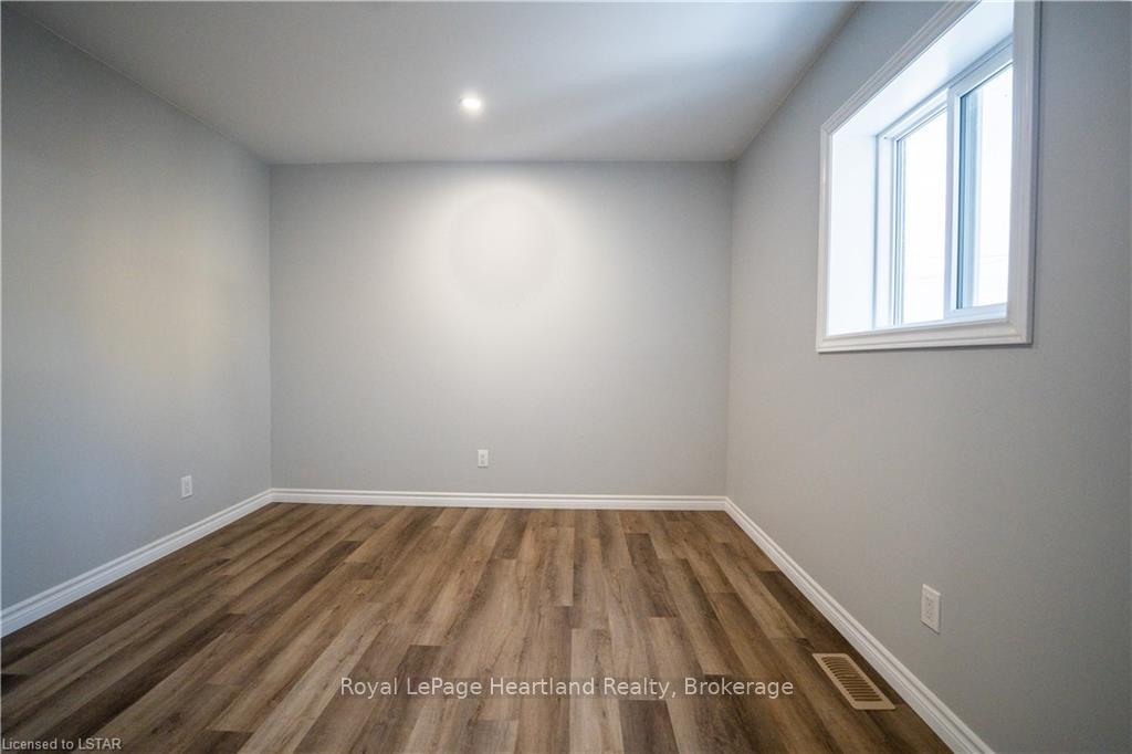 Photo 13 of 264 Edward Street, North Huron, Wingham — HOMEH