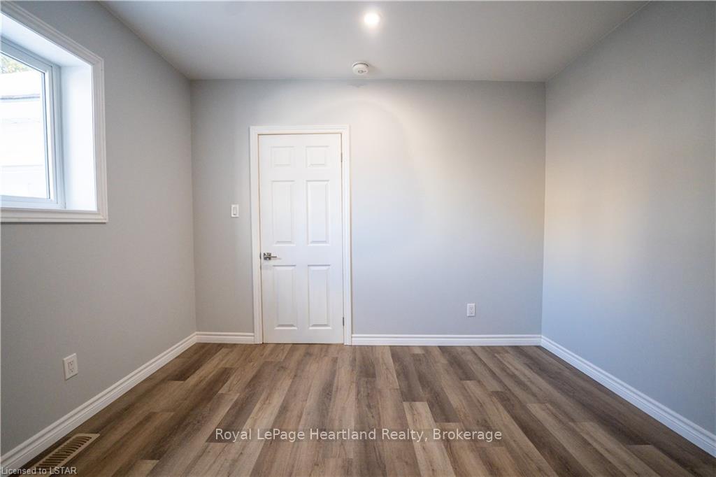 Photo 14 of 264 Edward Street, North Huron, Wingham — HOMEH