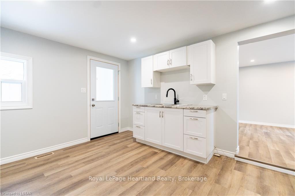 Photo 18 of 264 Edward Street, North Huron, Wingham — HOMEH