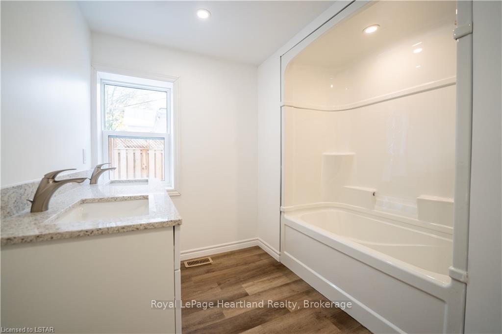 Photo 25 of 264 Edward Street, North Huron, Wingham — HOMEH