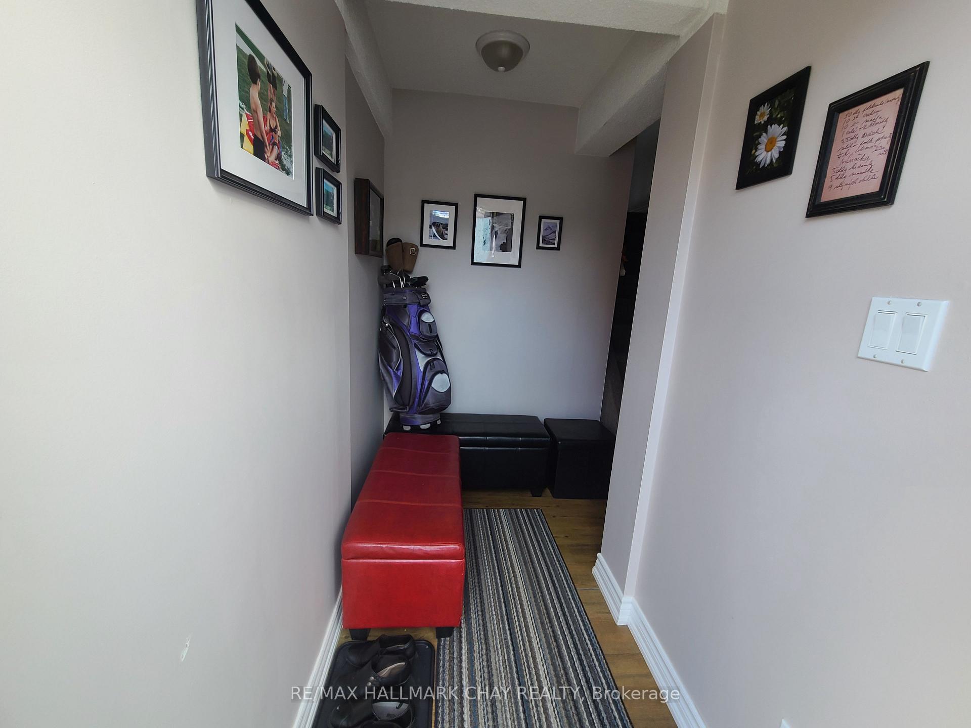 Photo 4 of 27 Paris Street, New Tecumseth, Alliston — HOMEH