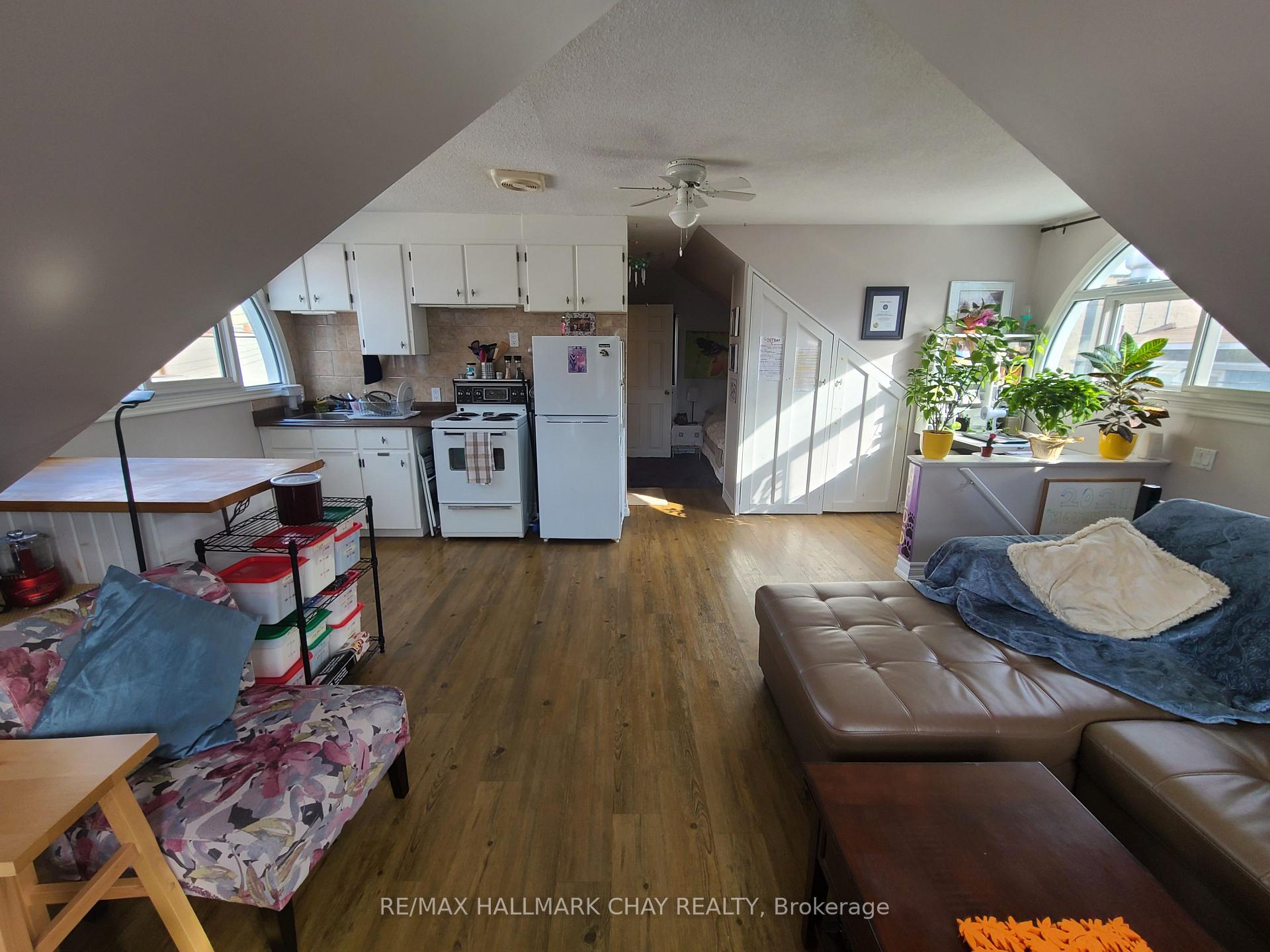 Photo 7 of 27 Paris Street, New Tecumseth, Alliston — HOMEH