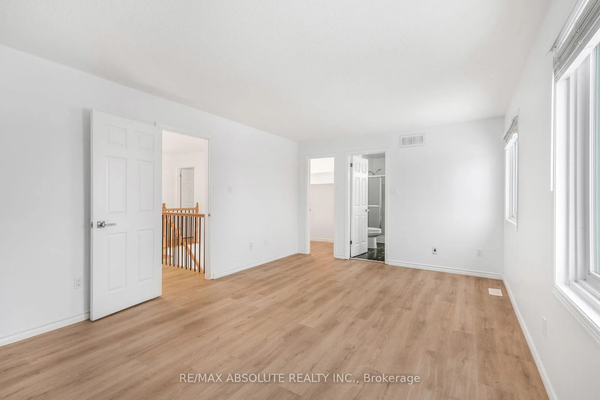 Photo 22 of 876 Clearcrest Crescent, Ottawa, Fallingbrook/Ridgemount — HOMEH