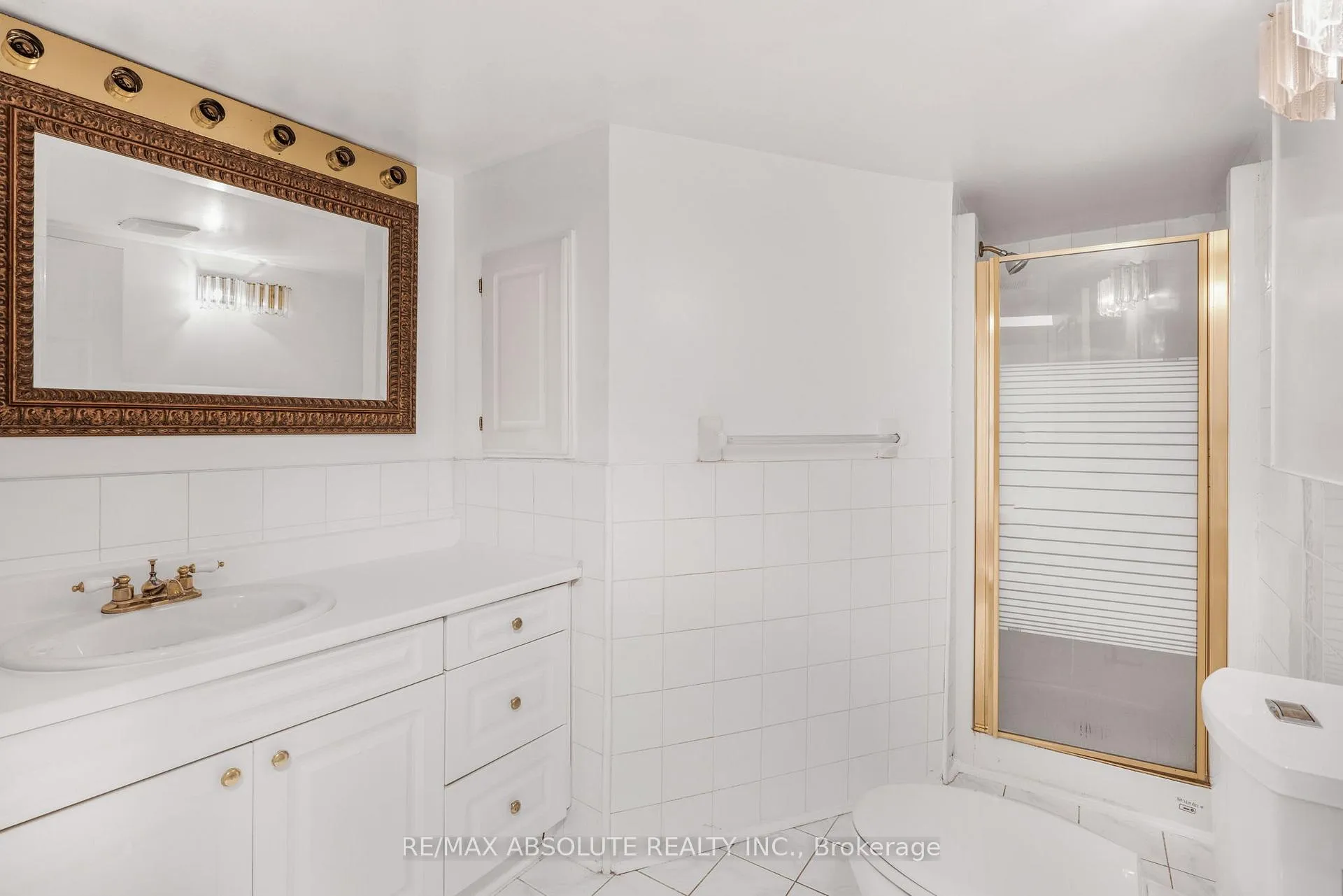 Photo 33 of 876 Clearcrest Crescent, Ottawa, Fallingbrook/Ridgemount — HOMEH
