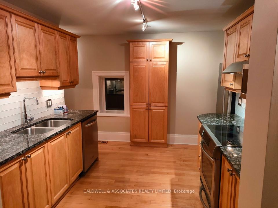 Photo 9 of Unit Unit 1, 157 Mackay Street, Ottawa, New Edinburgh — HOMEH