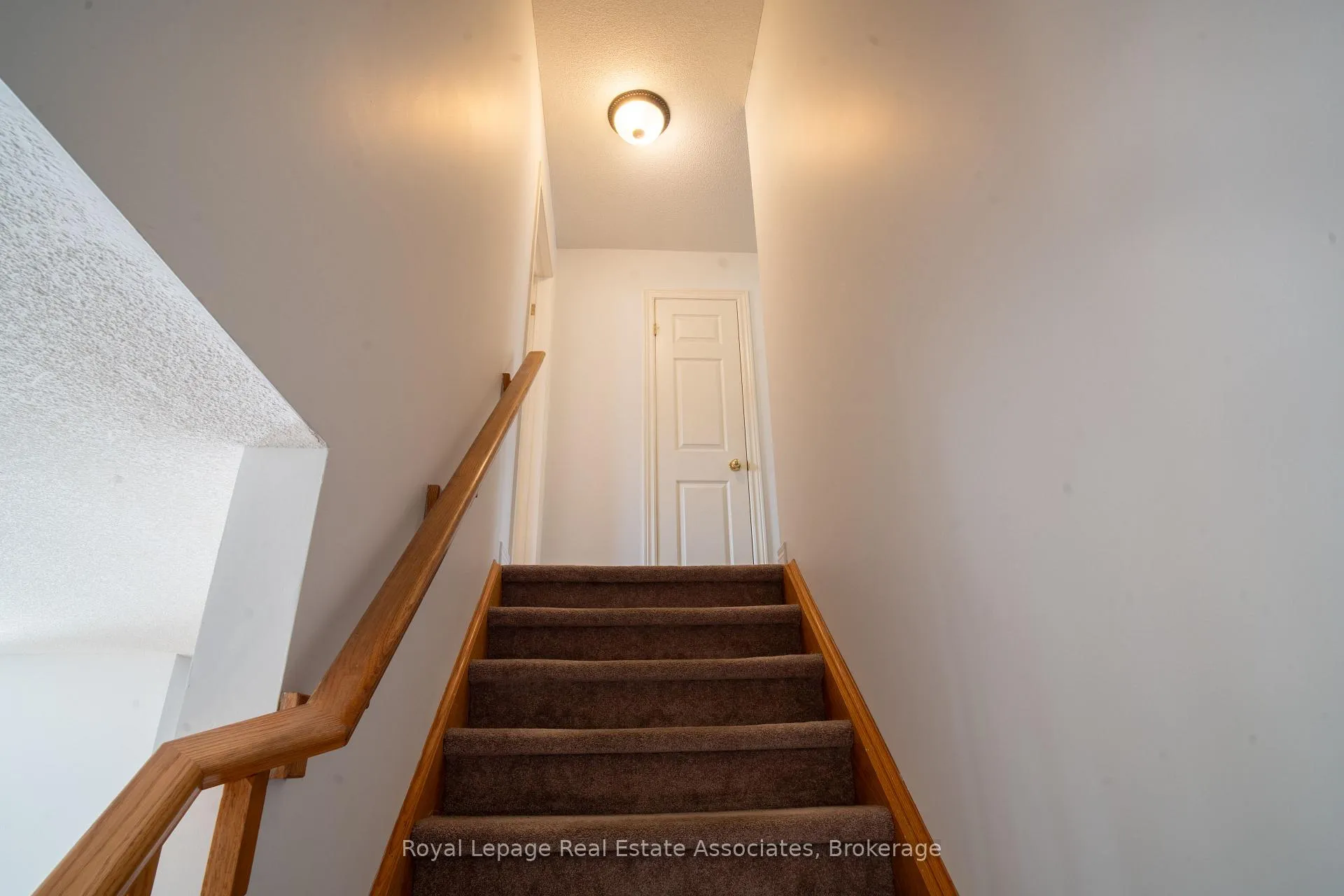 Photo 23 of 2382 Sequoia Way, Oakville, Westmount — HOMEH