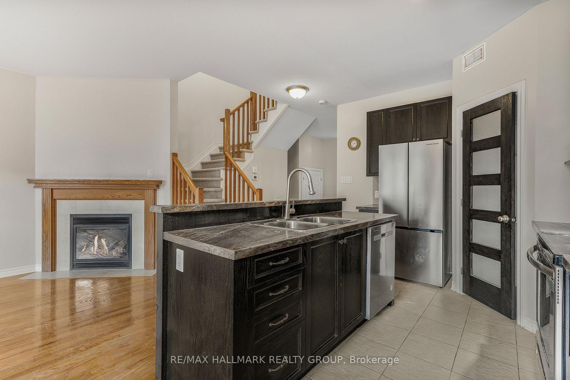 Photo 7 of 334 Grammond Circle, Ottawa, Avalon West — HOMEH