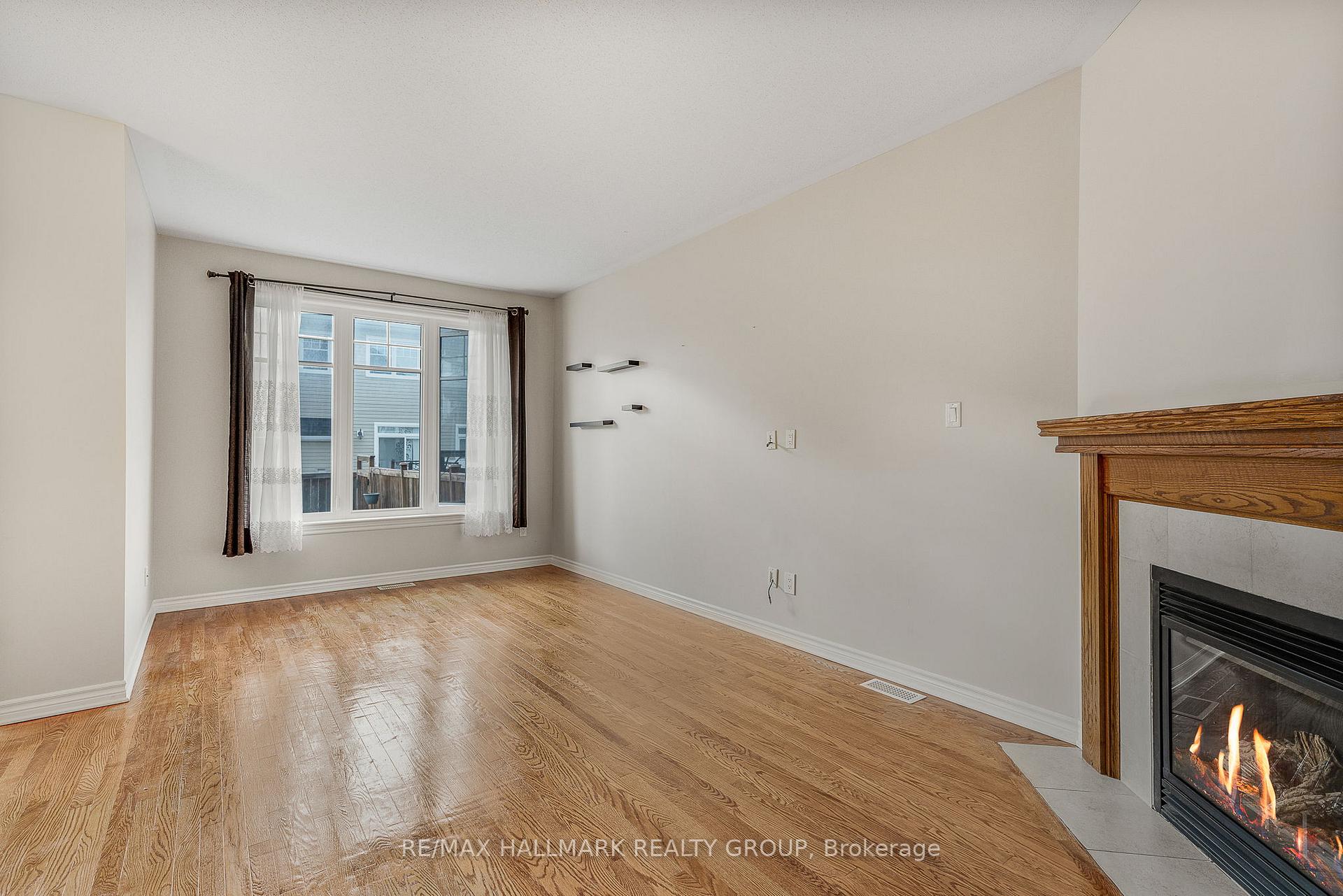 Photo 9 of 334 Grammond Circle, Ottawa, Avalon West — HOMEH