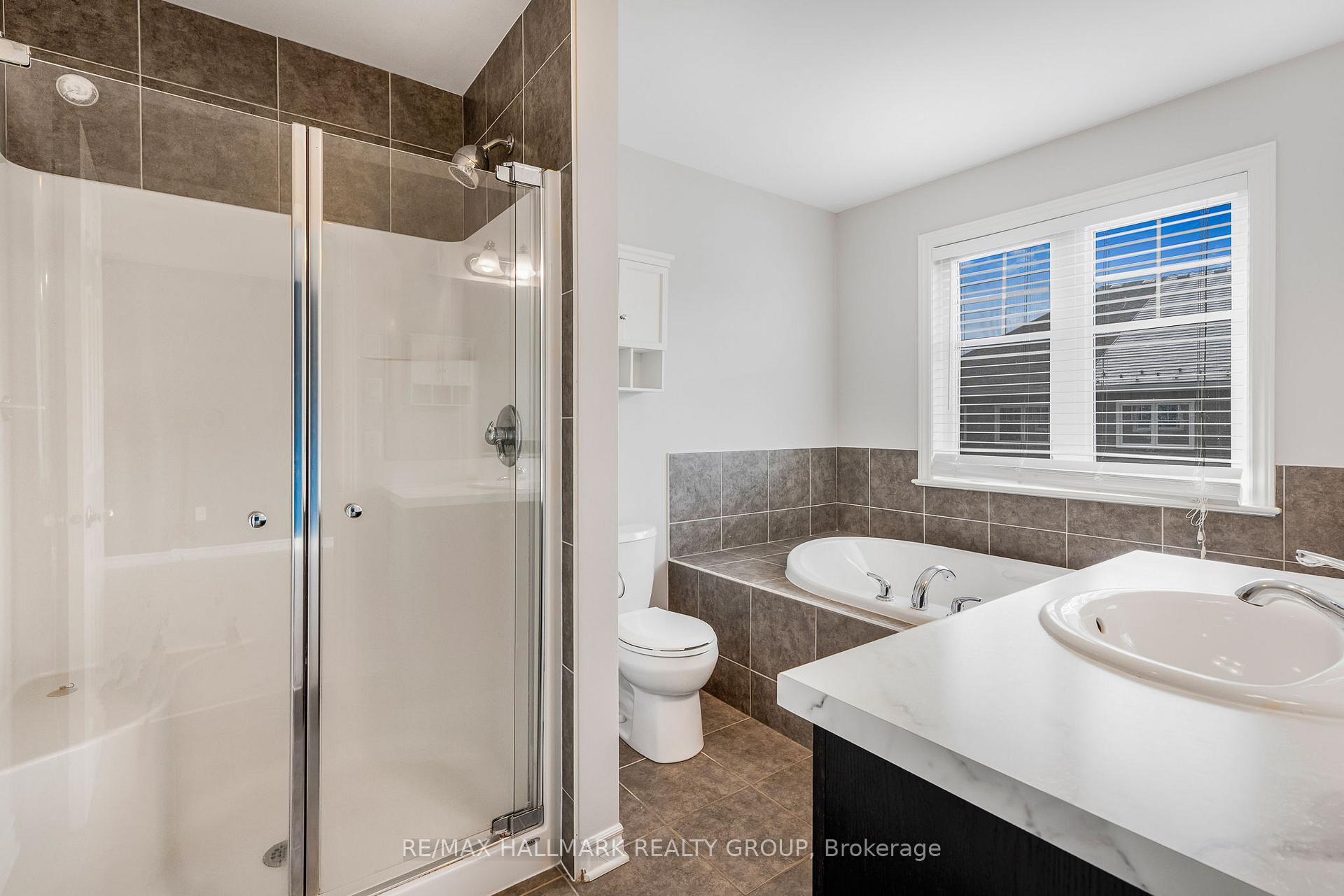 Photo 20 of 334 Grammond Circle, Ottawa, Avalon West — HOMEH
