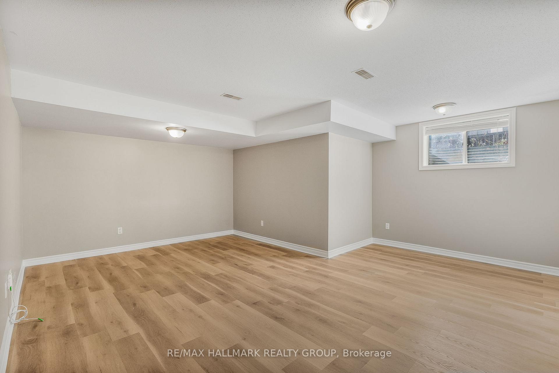 Photo 21 of 334 Grammond Circle, Ottawa, Avalon West — HOMEH