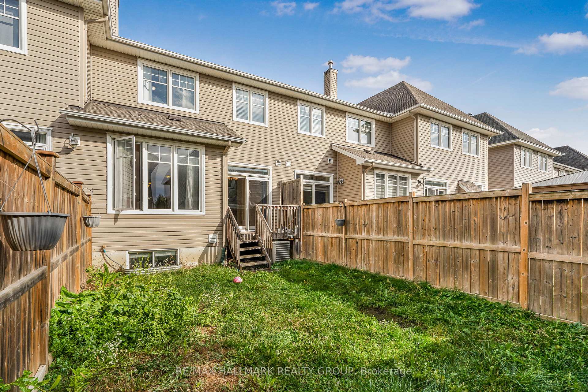 Photo 25 of 334 Grammond Circle, Ottawa, Avalon West — HOMEH