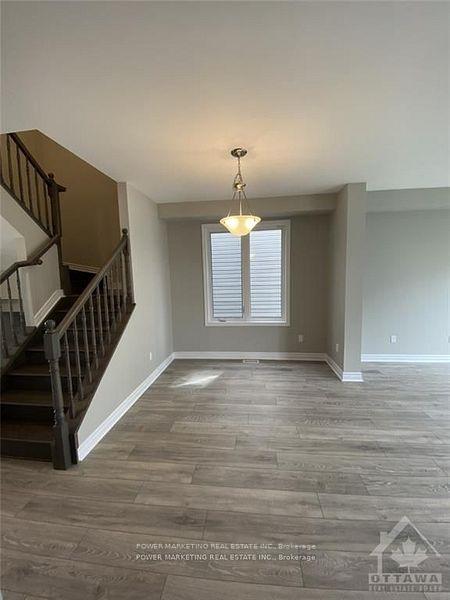 Photo 3 of 618 Decoeur Drive, Ottawa, Avalon West — HOMEH