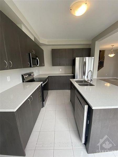 Photo 7 of 618 Decoeur Drive, Ottawa, Avalon West — HOMEH