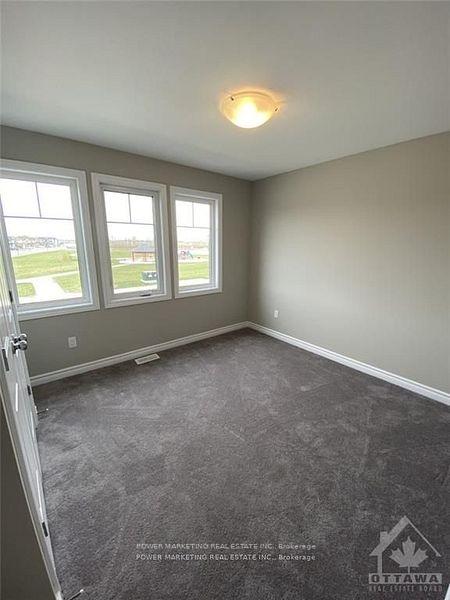 Photo 14 of 618 Decoeur Drive, Ottawa, Avalon West — HOMEH