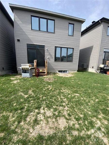 Photo 16 of 618 Decoeur Drive, Ottawa, Avalon West — HOMEH