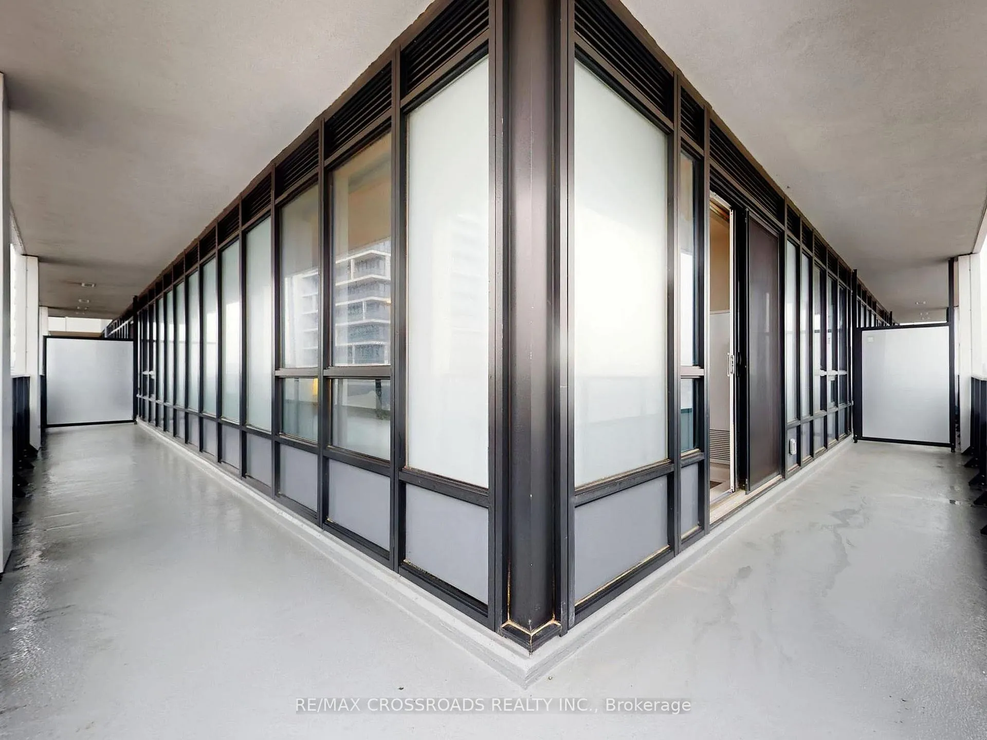 Photo 5 of Unit 1710, 38 Water Walk Drive, Markham, Unionville — HOMEH