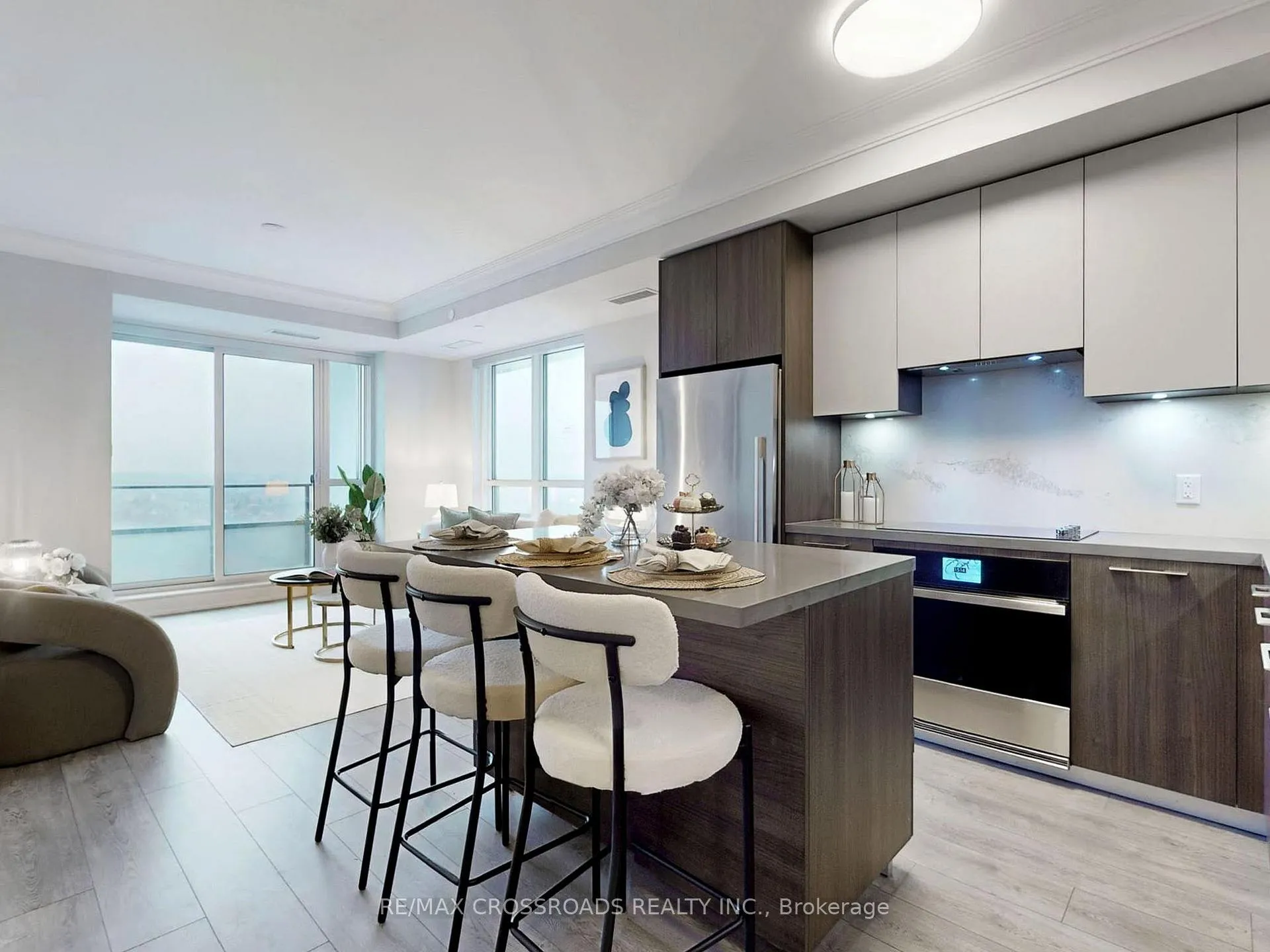 Photo 11 of Unit 1710, 38 Water Walk Drive, Markham, Unionville — HOMEH