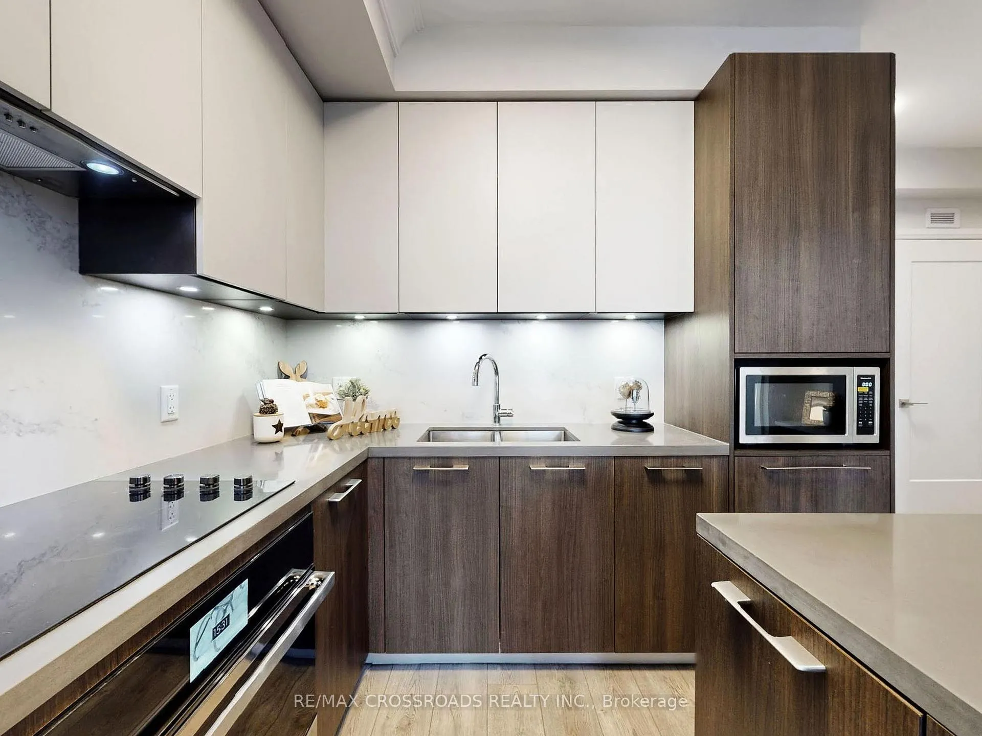 Photo 15 of Unit 1710, 38 Water Walk Drive, Markham, Unionville — HOMEH