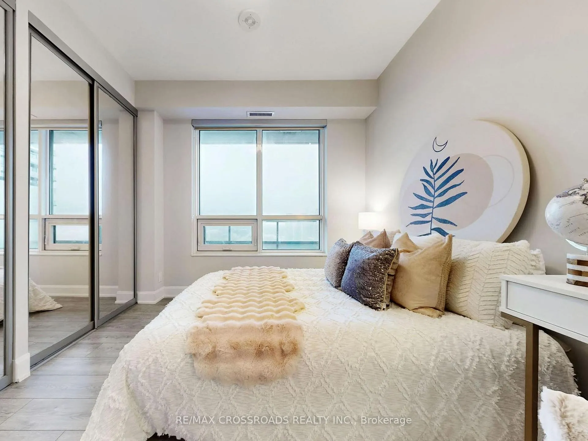 Photo 20 of Unit 1710, 38 Water Walk Drive, Markham, Unionville — HOMEH