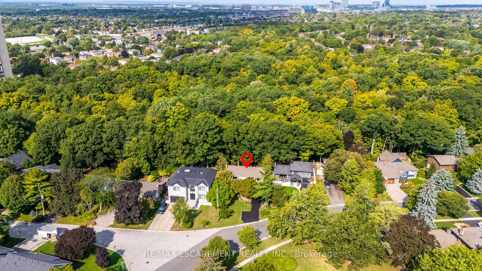 Photo 1 of 463 Grand Boulevard, Oakville, Falgarwood — HOMEH