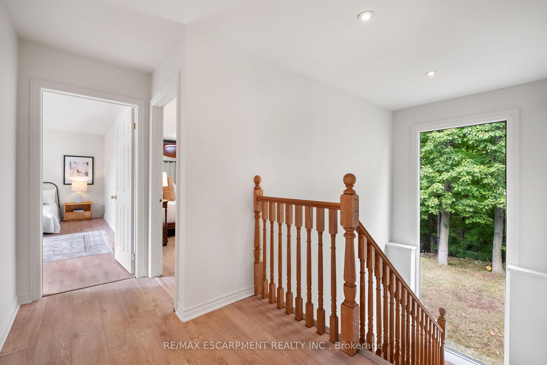 Photo 16 of 463 Grand Boulevard, Oakville, Falgarwood — HOMEH