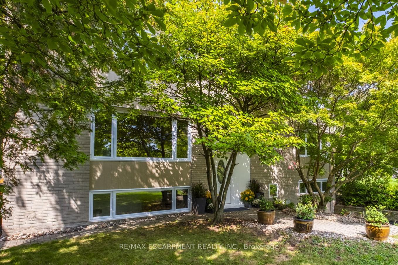 Photo 44 of 463 Grand Boulevard, Oakville, Falgarwood — HOMEH