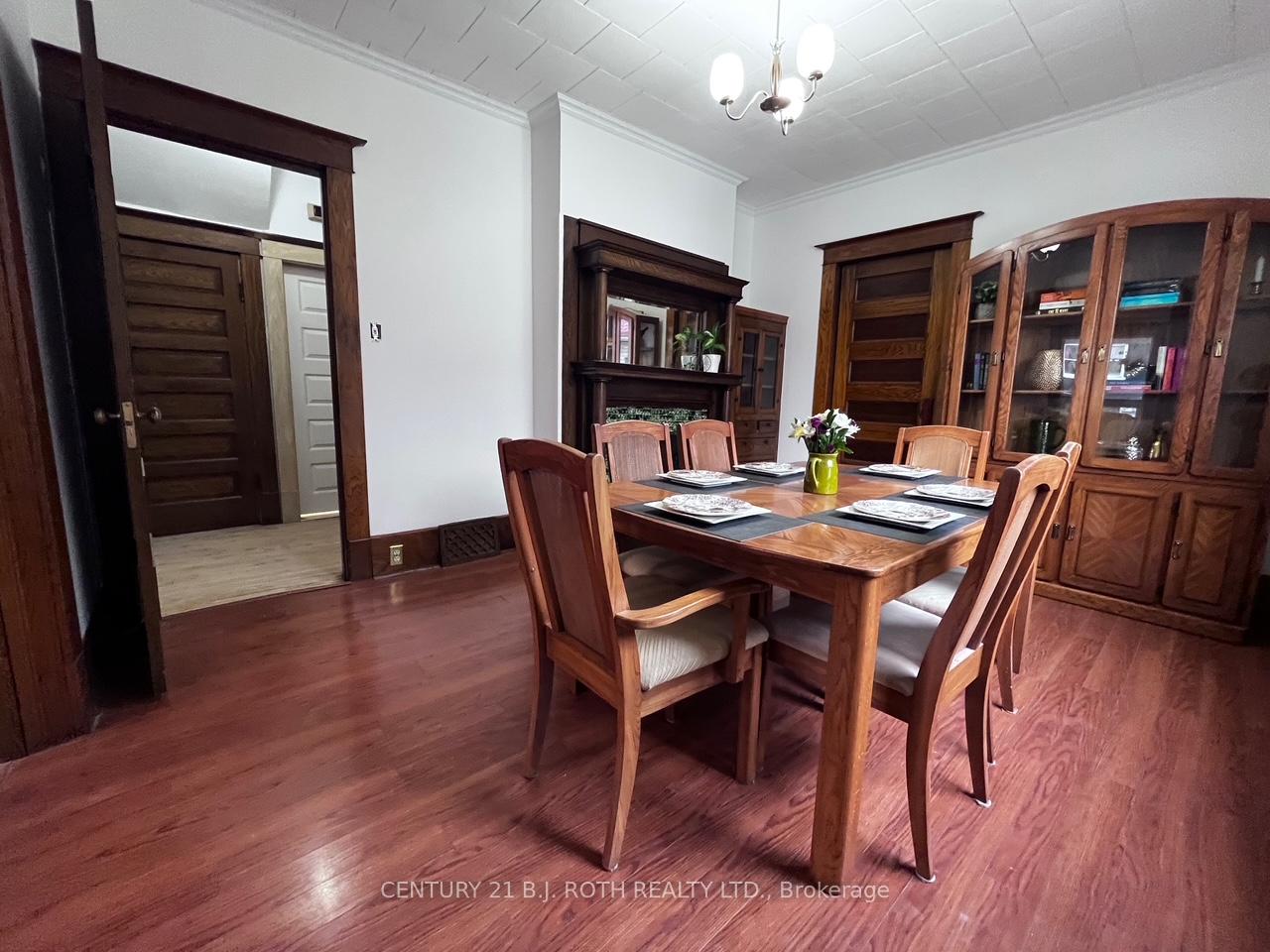 Photo 5 of 130 Mary Street, Orillia — HOMEH