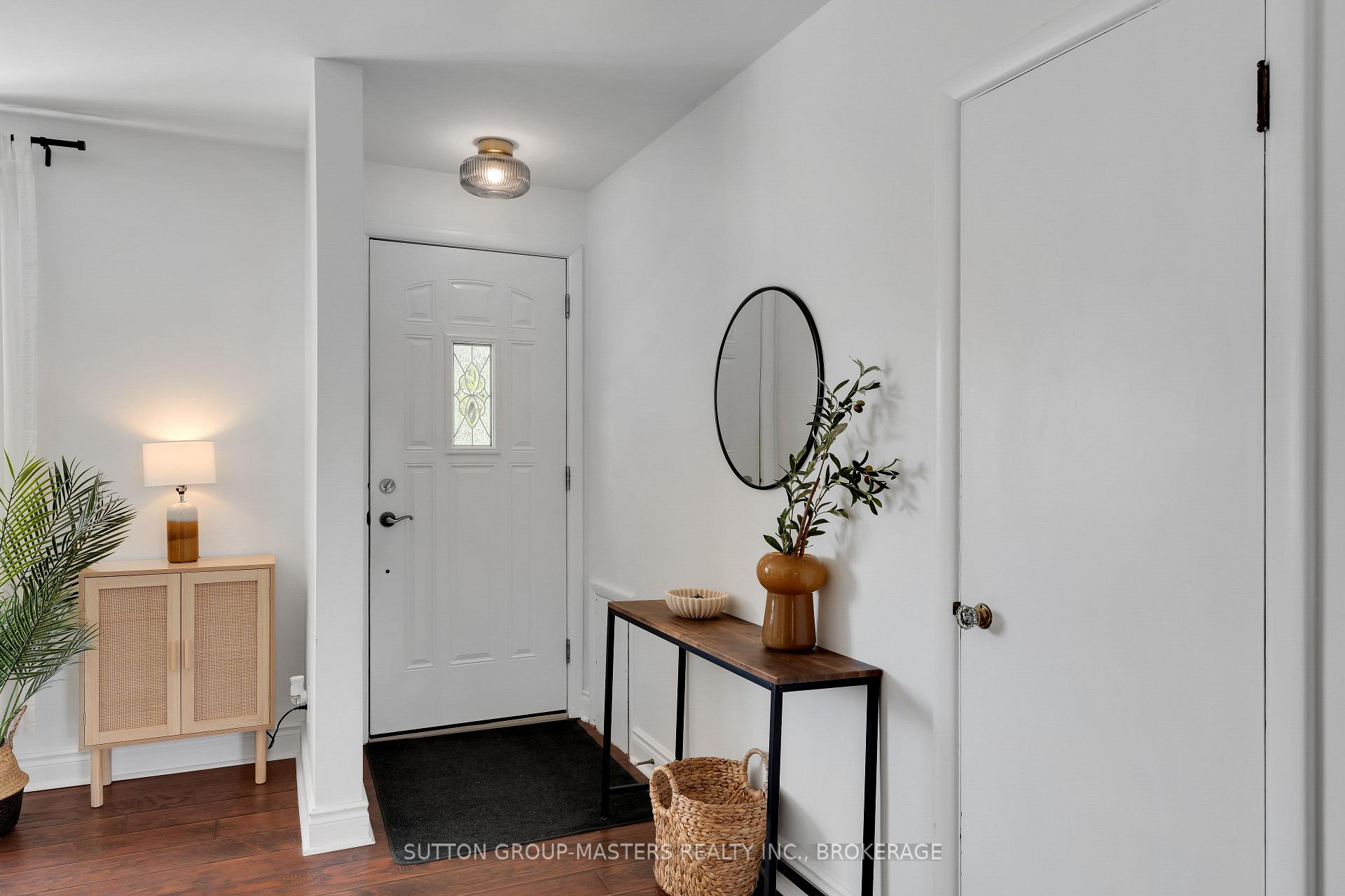Photo 2 of 47 Oak Street, Kingston, East of Sir John A. Blvd — HOMEH