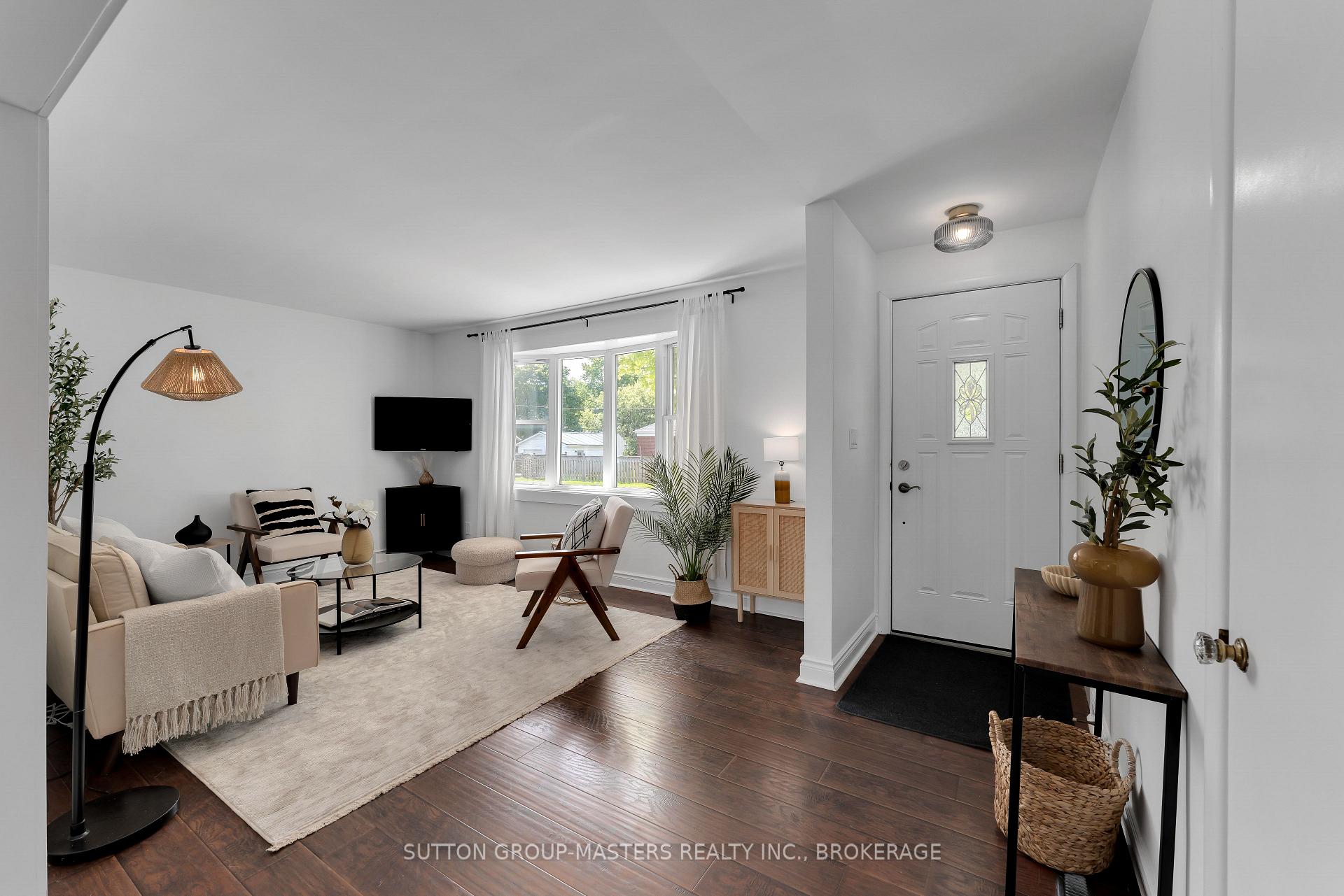Photo 3 of 47 Oak Street, Kingston, East of Sir John A. Blvd — HOMEH