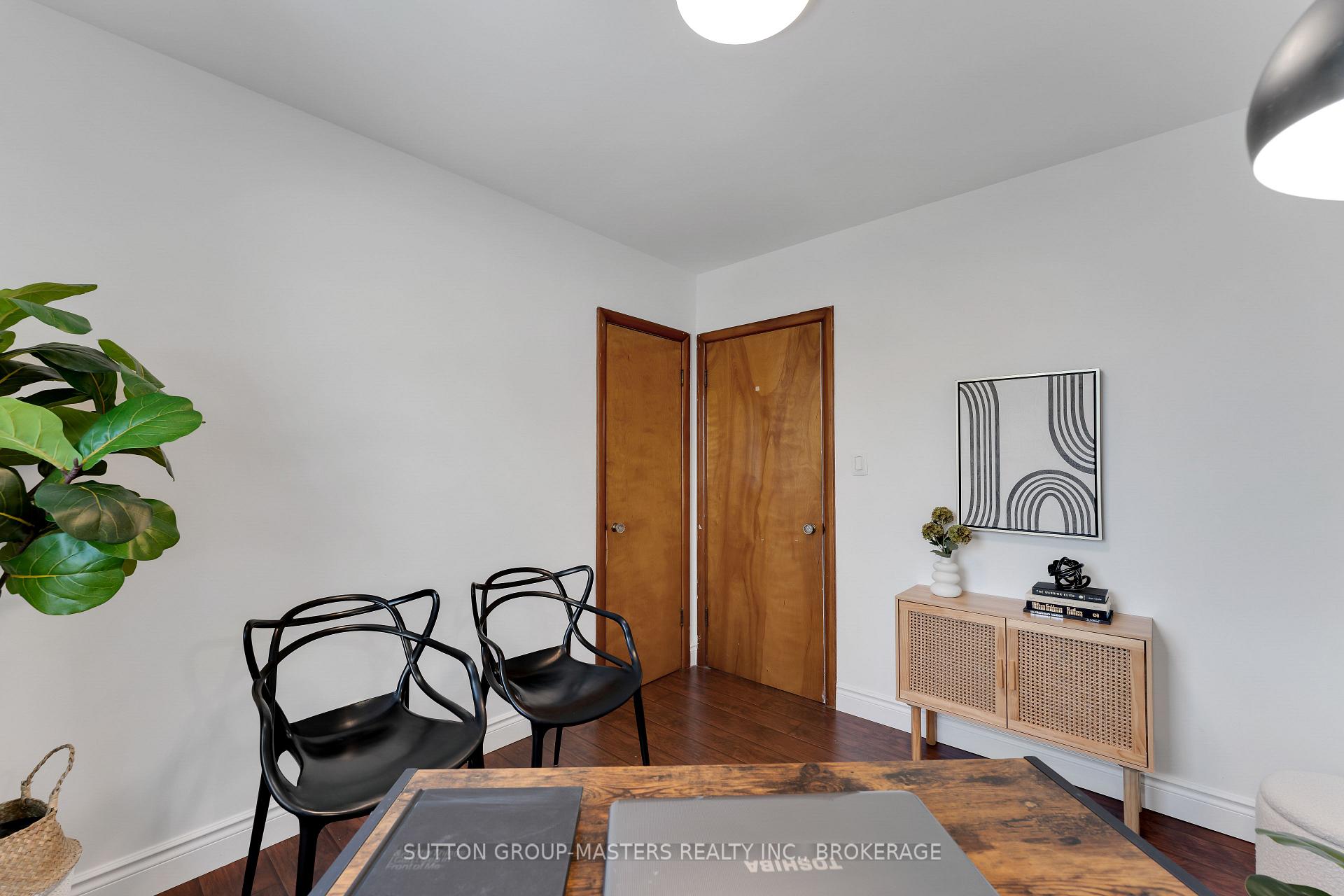 Photo 13 of 47 Oak Street, Kingston, East of Sir John A. Blvd — HOMEH