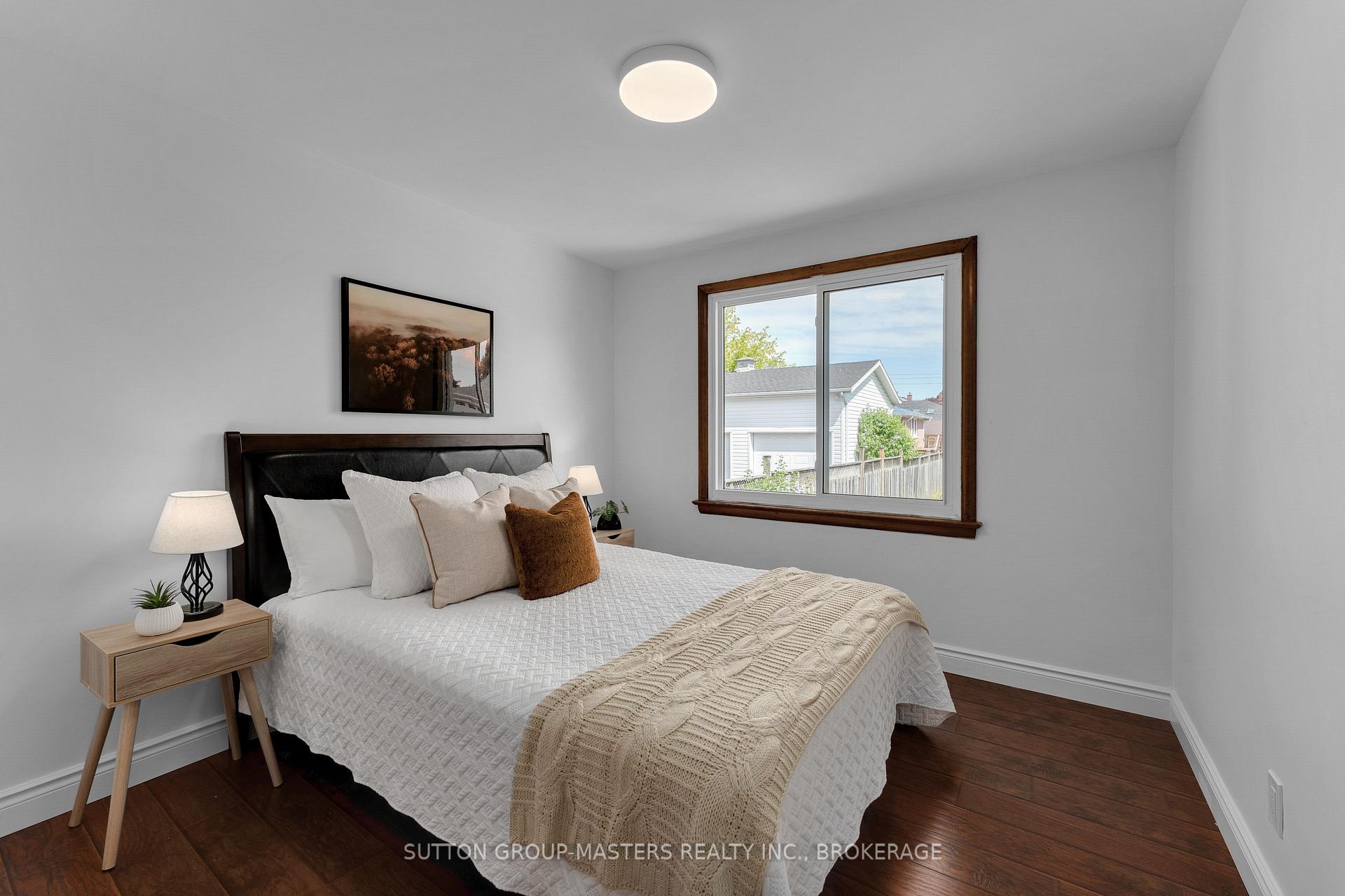 Photo 17 of 47 Oak Street, Kingston, East of Sir John A. Blvd — HOMEH