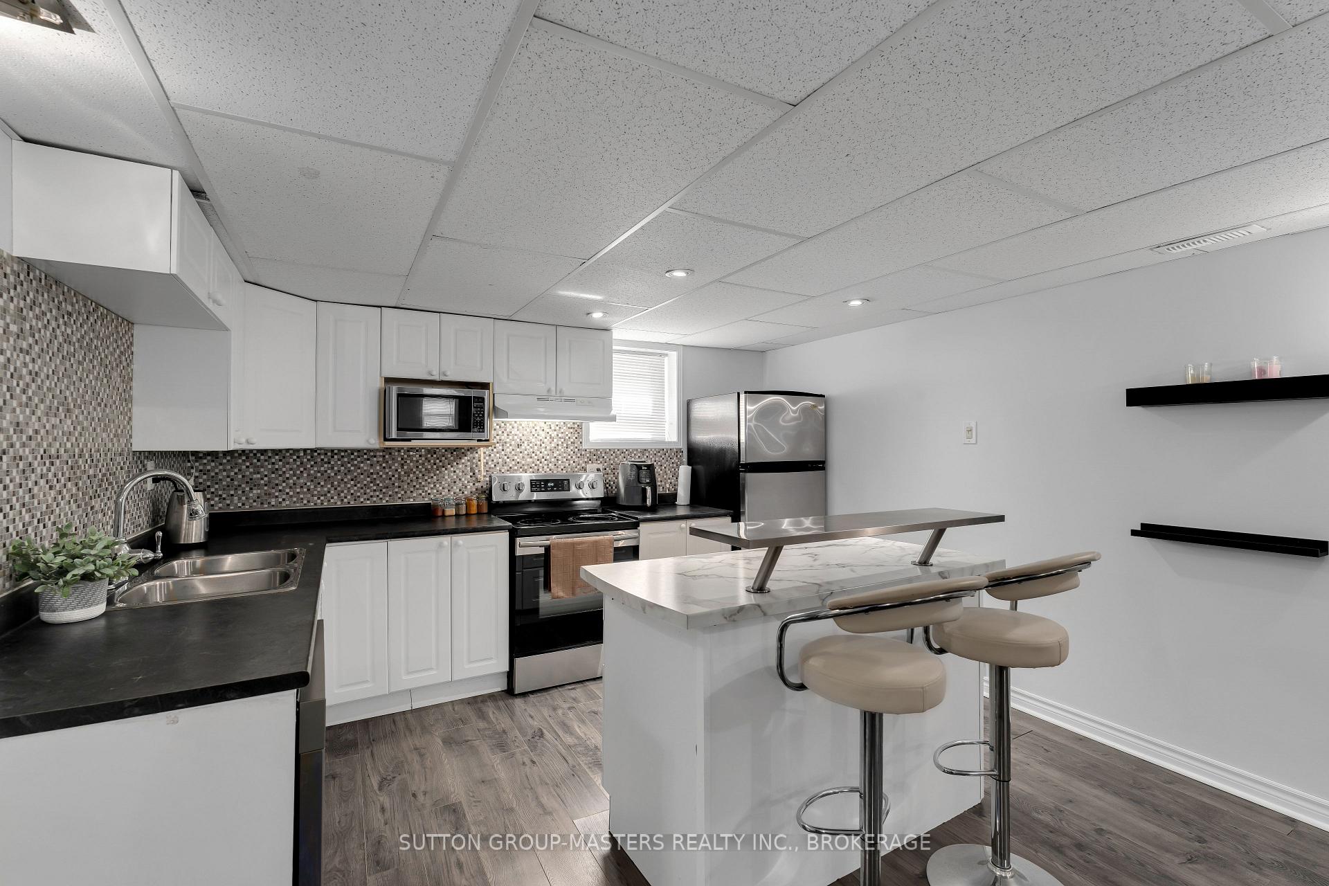 Photo 20 of 47 Oak Street, Kingston, East of Sir John A. Blvd — HOMEH