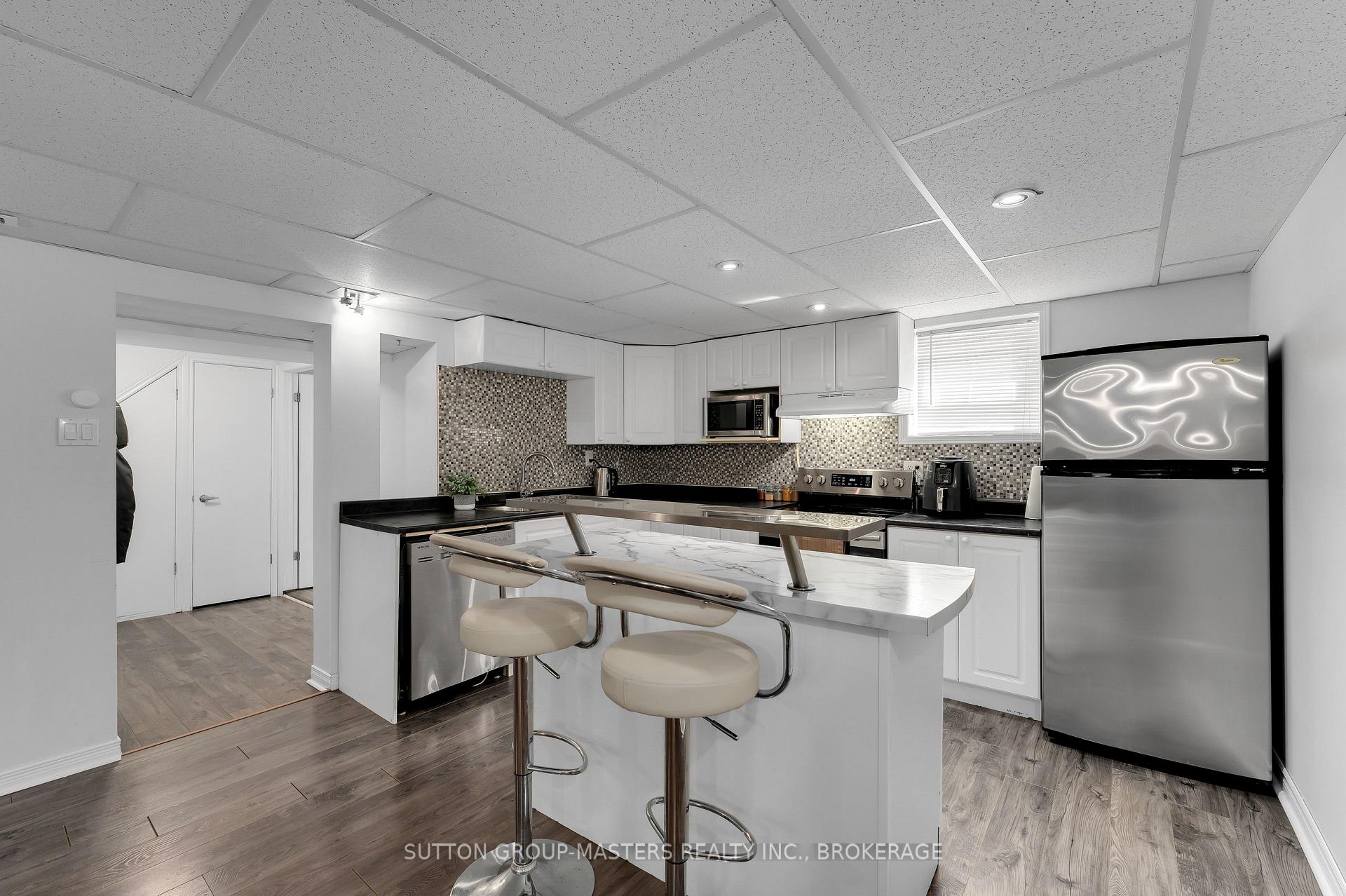 Photo 22 of 47 Oak Street, Kingston, East of Sir John A. Blvd — HOMEH