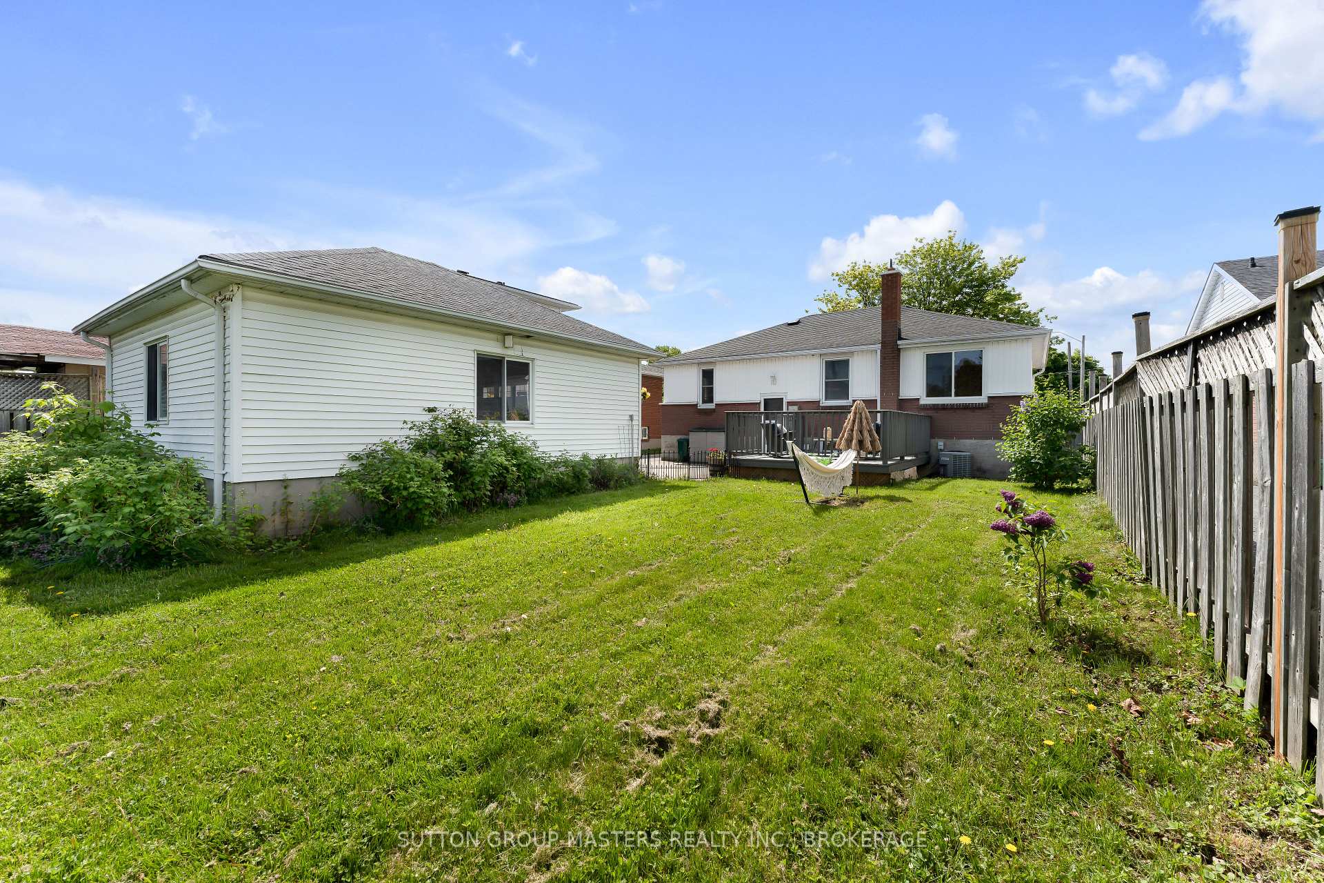 Photo 35 of 47 Oak Street, Kingston, East of Sir John A. Blvd — HOMEH