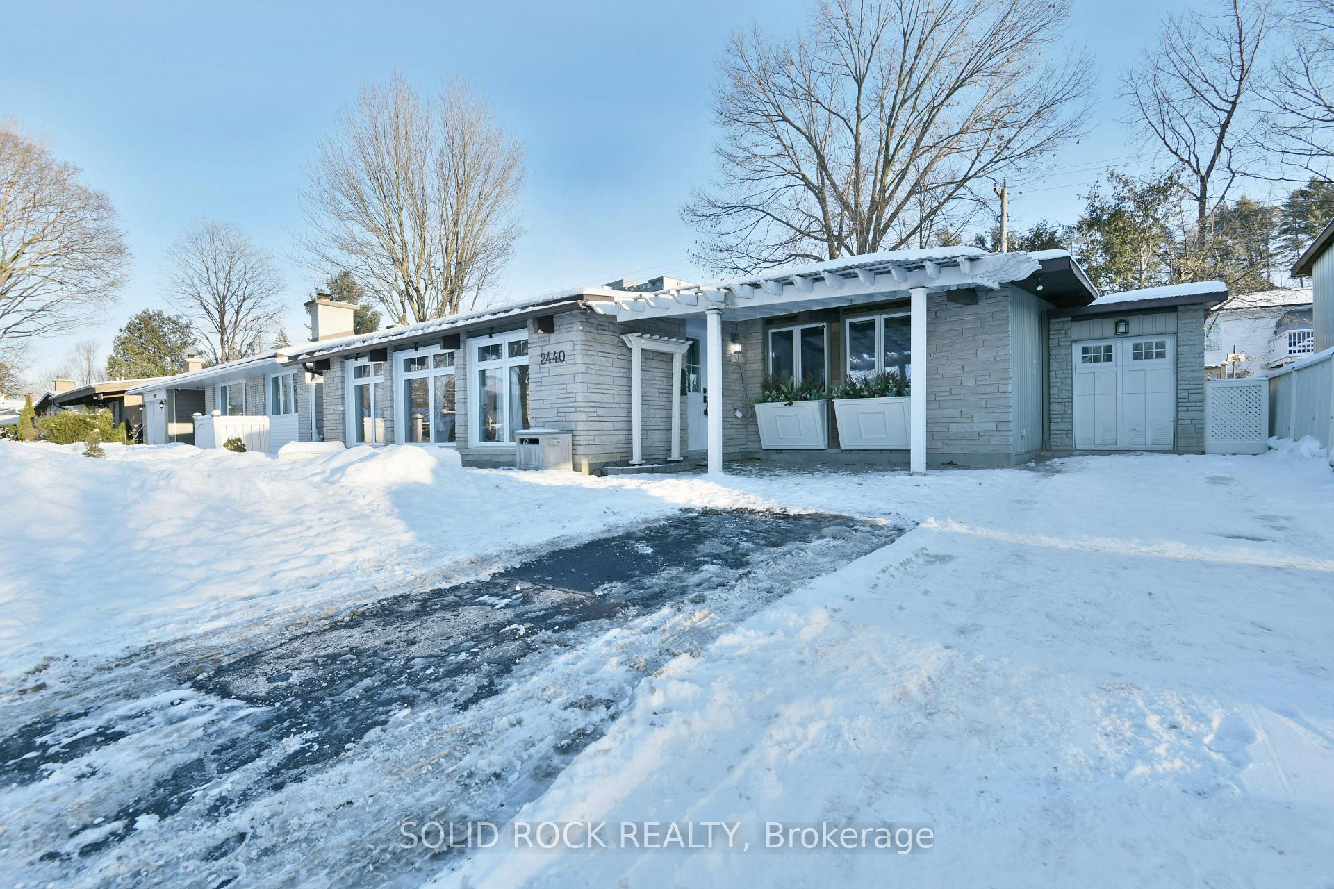 Photo 1 of 2440 Thorson Avenue, Ottawa, Queensway Terrace South/Ridgeview — HOMEH