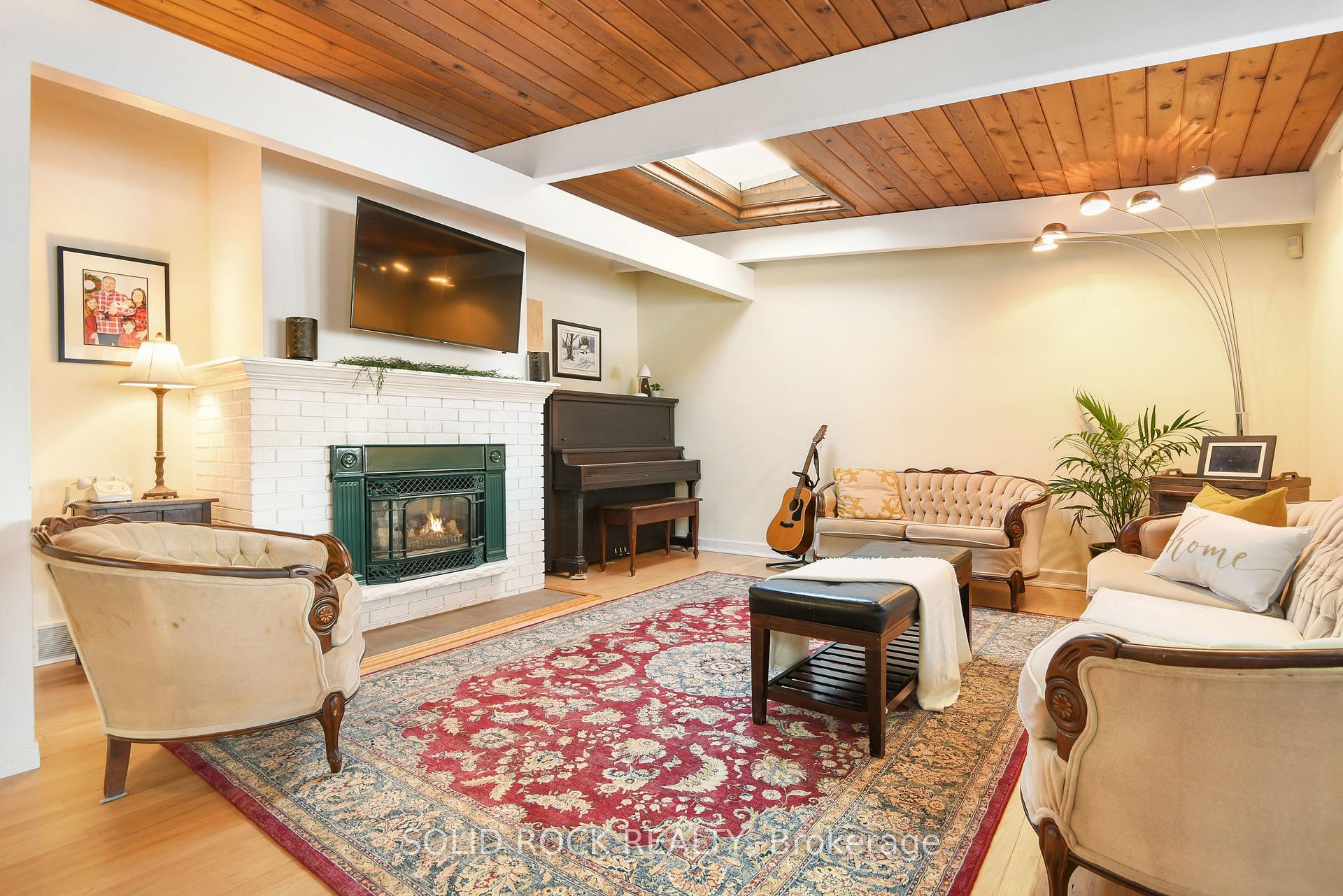 Photo 6 of 2440 Thorson Avenue, Ottawa, Queensway Terrace South/Ridgeview — HOMEH