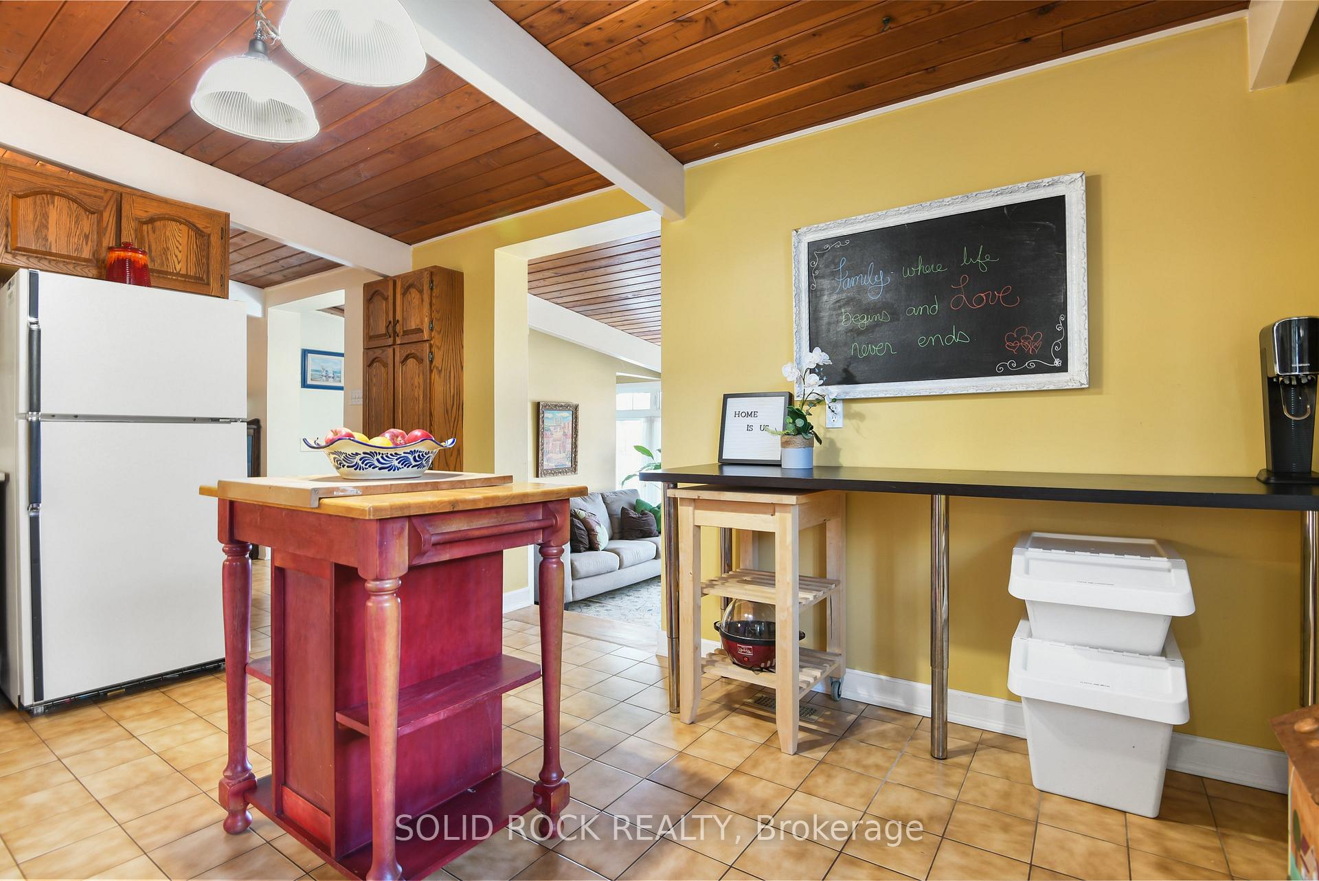 Photo 15 of 2440 Thorson Avenue, Ottawa, Queensway Terrace South/Ridgeview — HOMEH