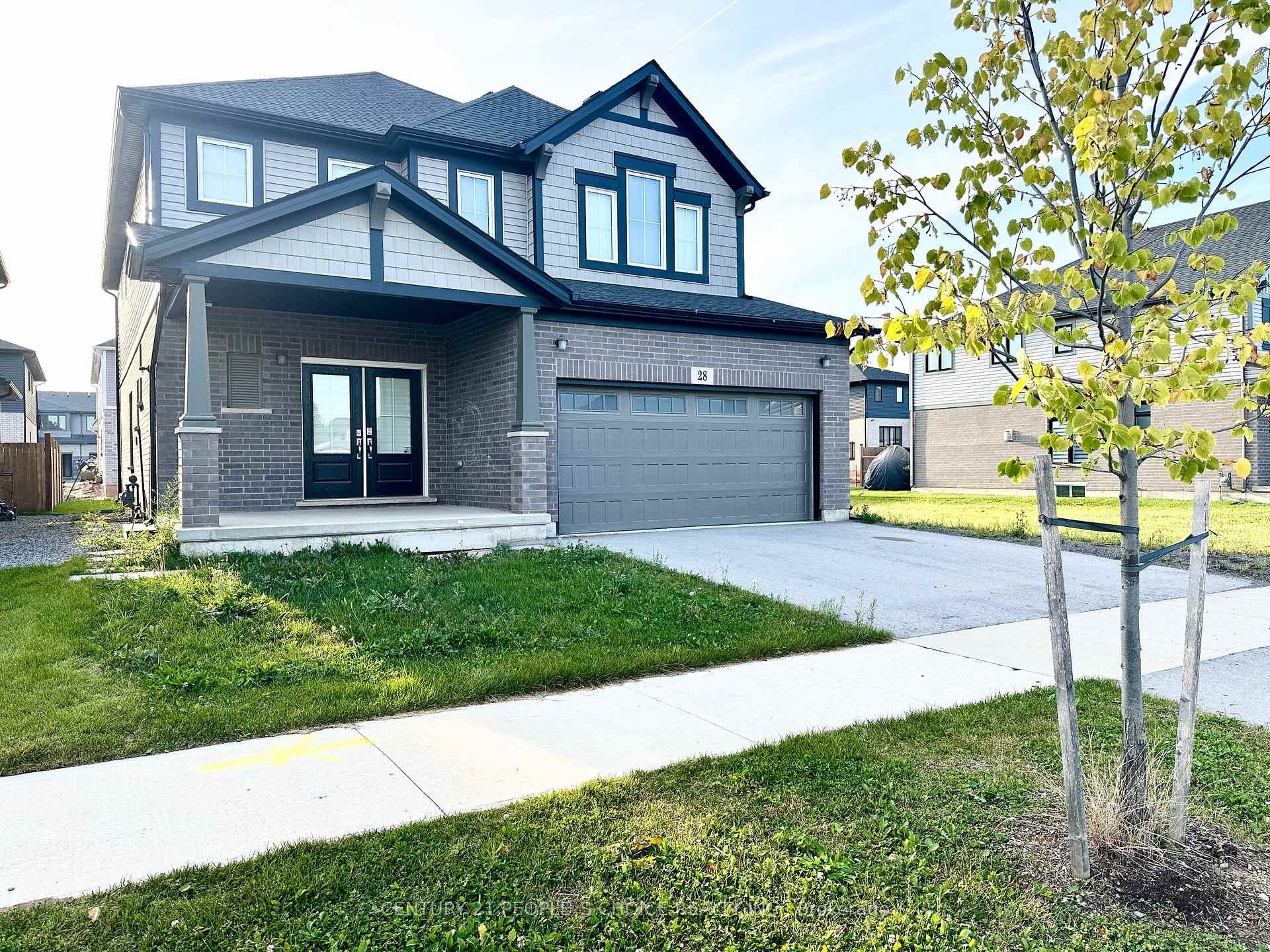 Photo 2 of Unit Main & Upper, 28 Swan Avenue, Pelham, Fonthill — HOMEH