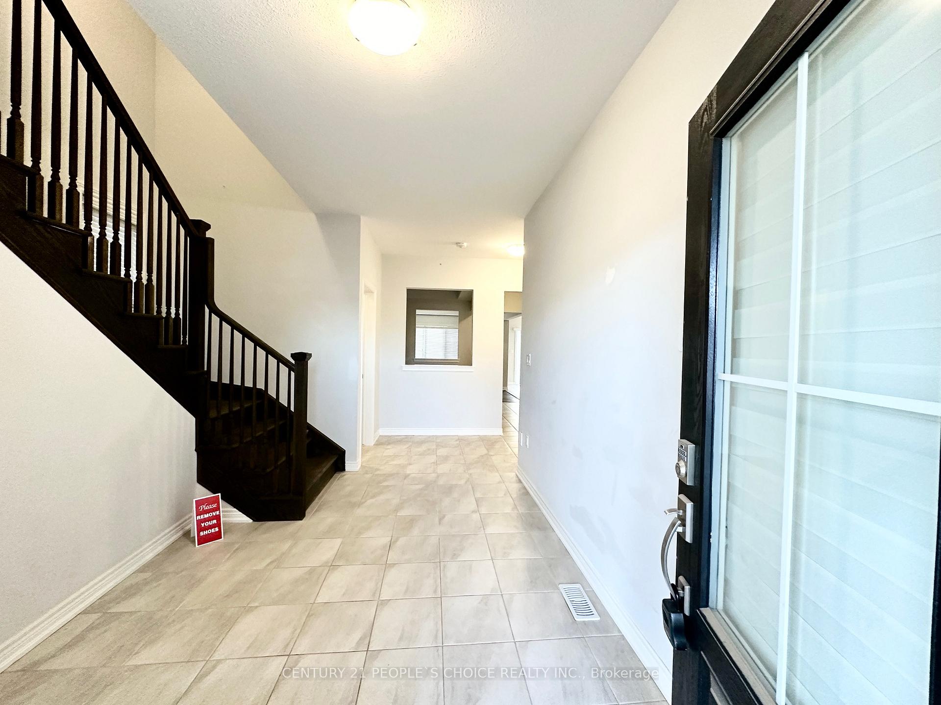 Photo 6 of Unit Main & Upper, 28 Swan Avenue, Pelham, Fonthill — HOMEH