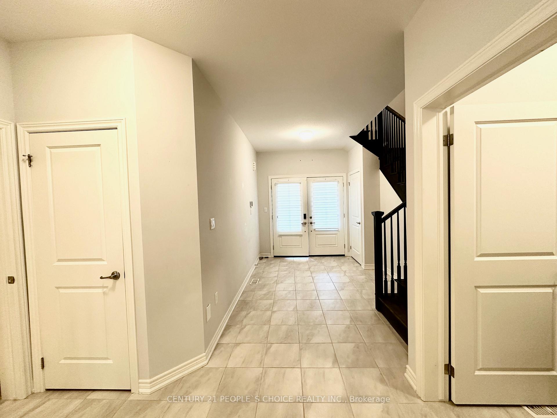 Photo 7 of Unit Main & Upper, 28 Swan Avenue, Pelham, Fonthill — HOMEH