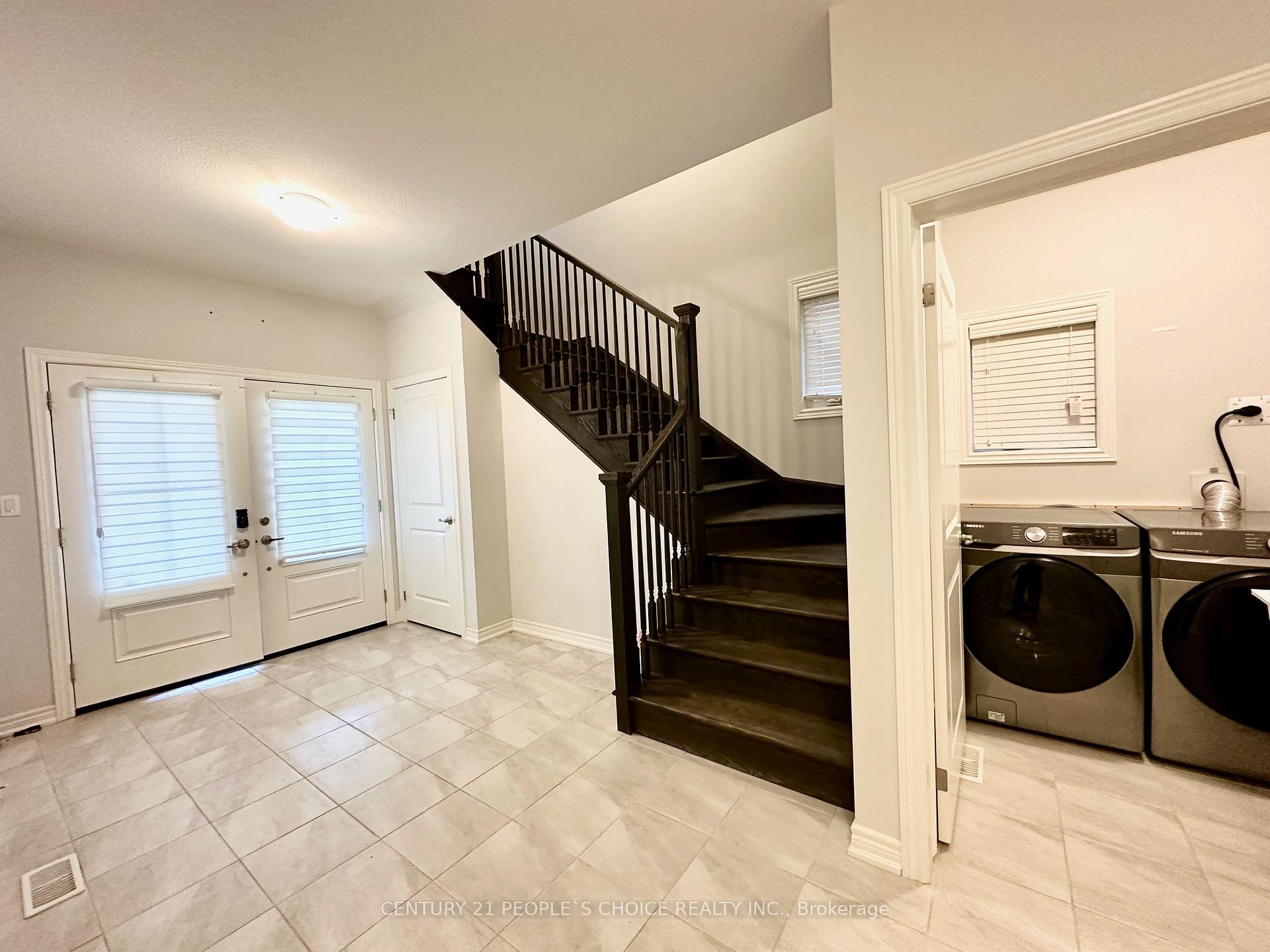 Photo 8 of Unit Main & Upper, 28 Swan Avenue, Pelham, Fonthill — HOMEH