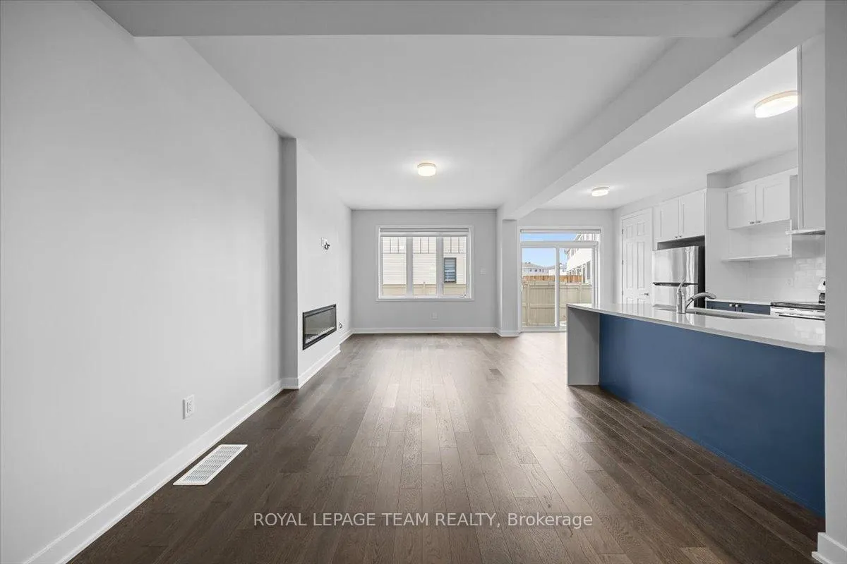 Photo 8 of 2123 Winsome Terrace, Ottawa, Fallingbrook/Gardenway South — HOMEH