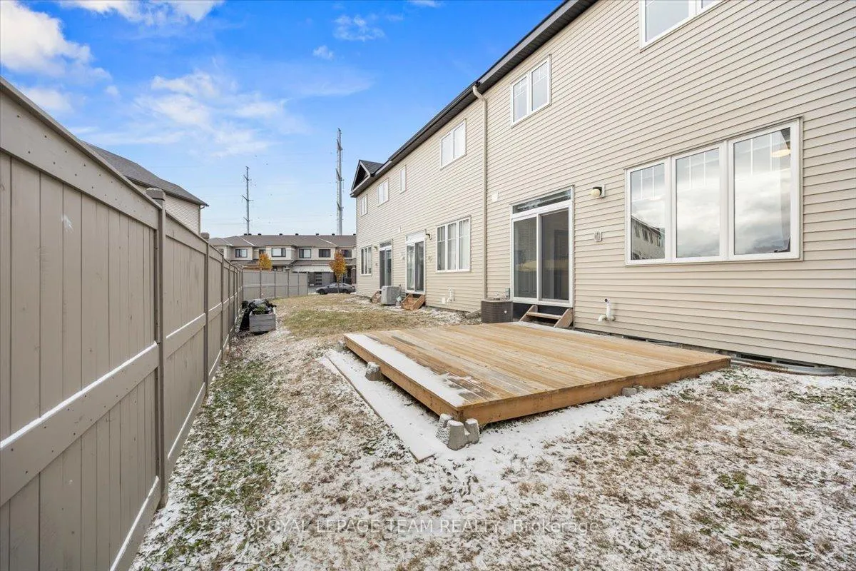 Photo 31 of 2123 Winsome Terrace, Ottawa, Fallingbrook/Gardenway South — HOMEH