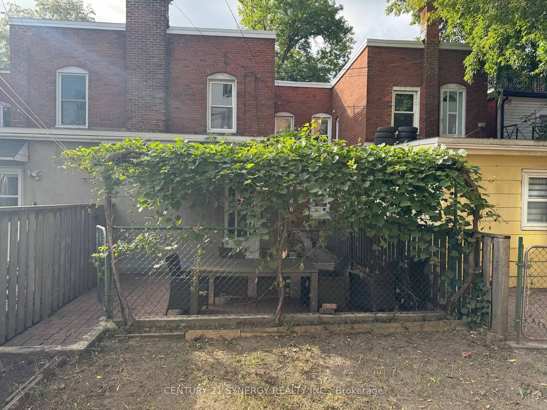 Photo 4 of 299 Arlington Avenue, Ottawa, Ottawa Centre — HOMEH