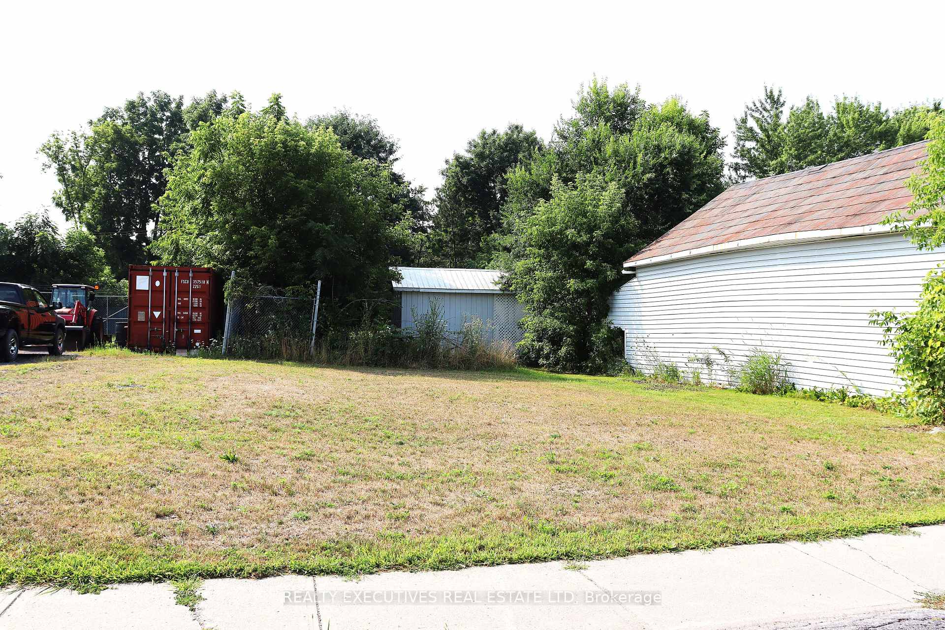 Photo 3 of 105 Main Street, North Dundas, North Dundas (Winchester) Twp — HOMEH
