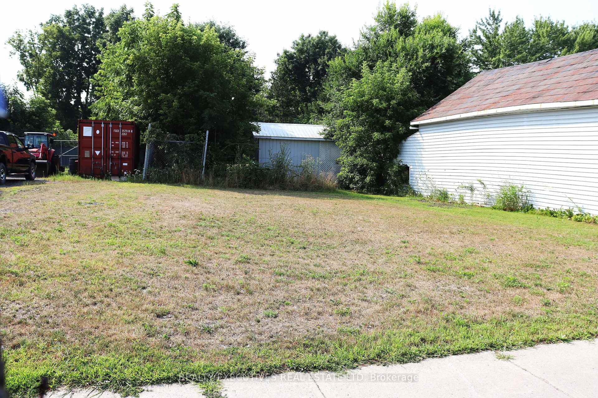 Photo 4 of 105 Main Street, North Dundas, North Dundas (Winchester) Twp — HOMEH