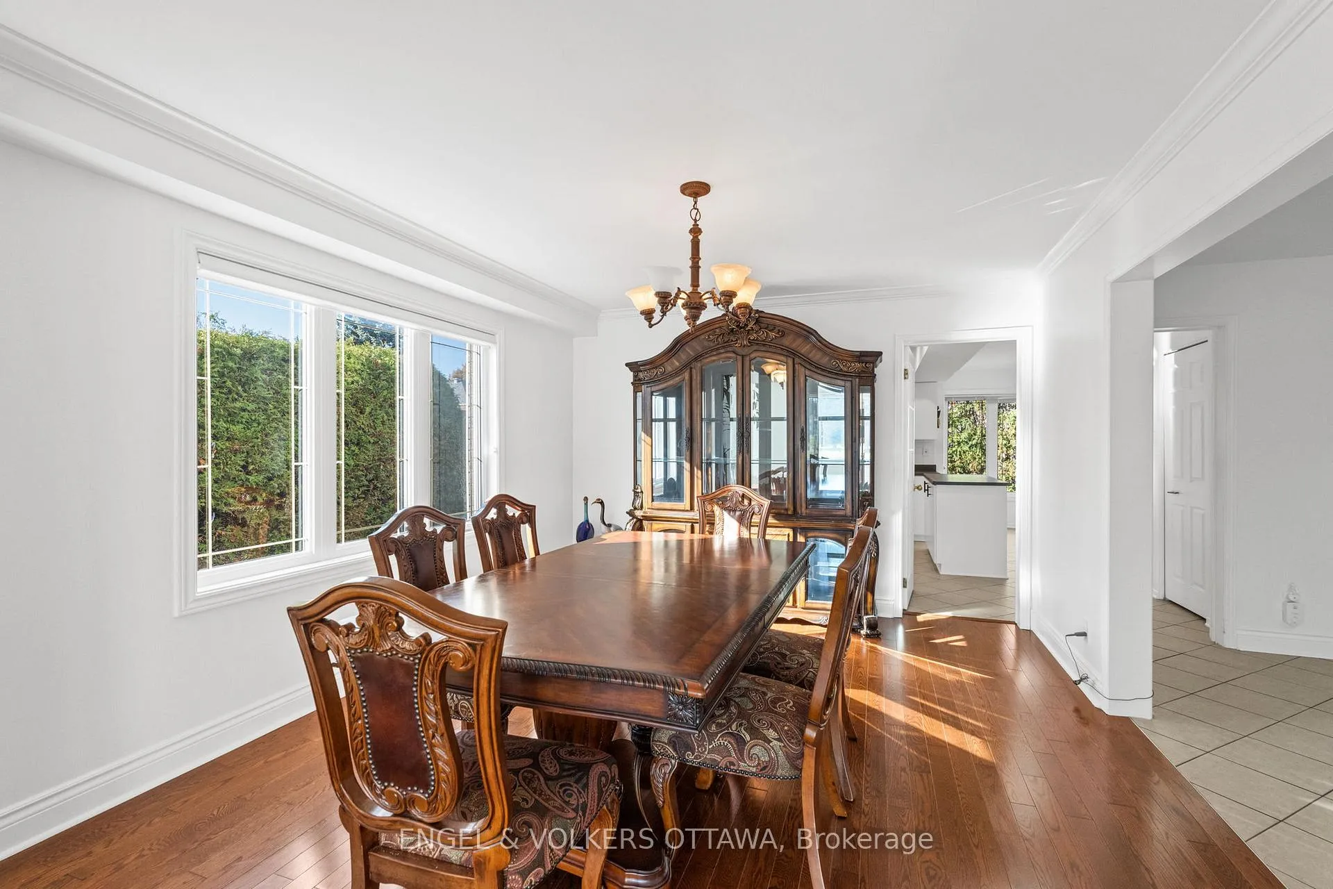 Photo 8 of 841 Montcrest Drive, Ottawa, Fallingbrook/Ridgemount — HOMEH